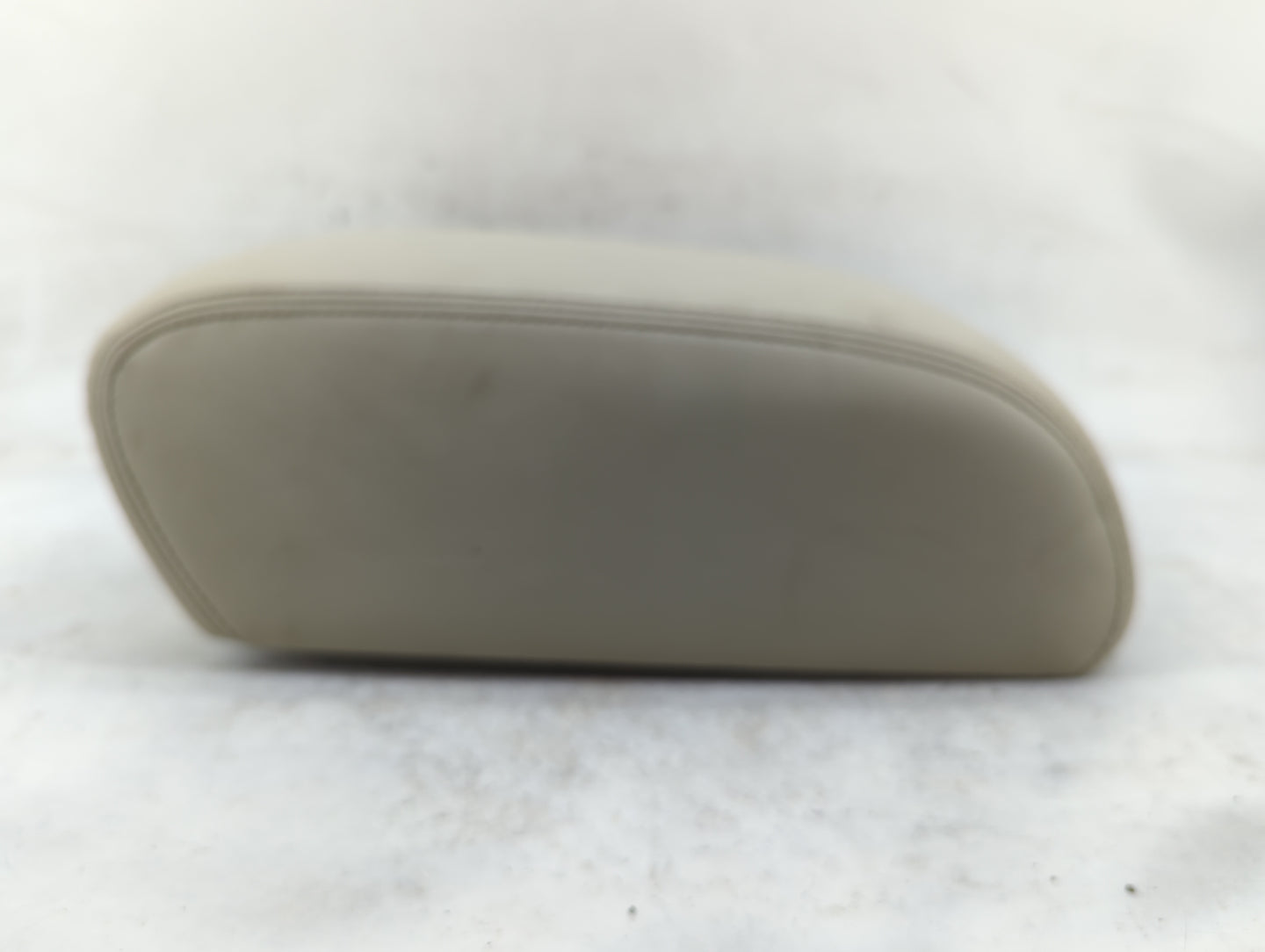 2011-2013 Infiniti Qx56 Center Console Armrest Cover Lid Fits Fits 2011 2012 2013 2014 OEM Used Auto Parts - Oemusedautopart