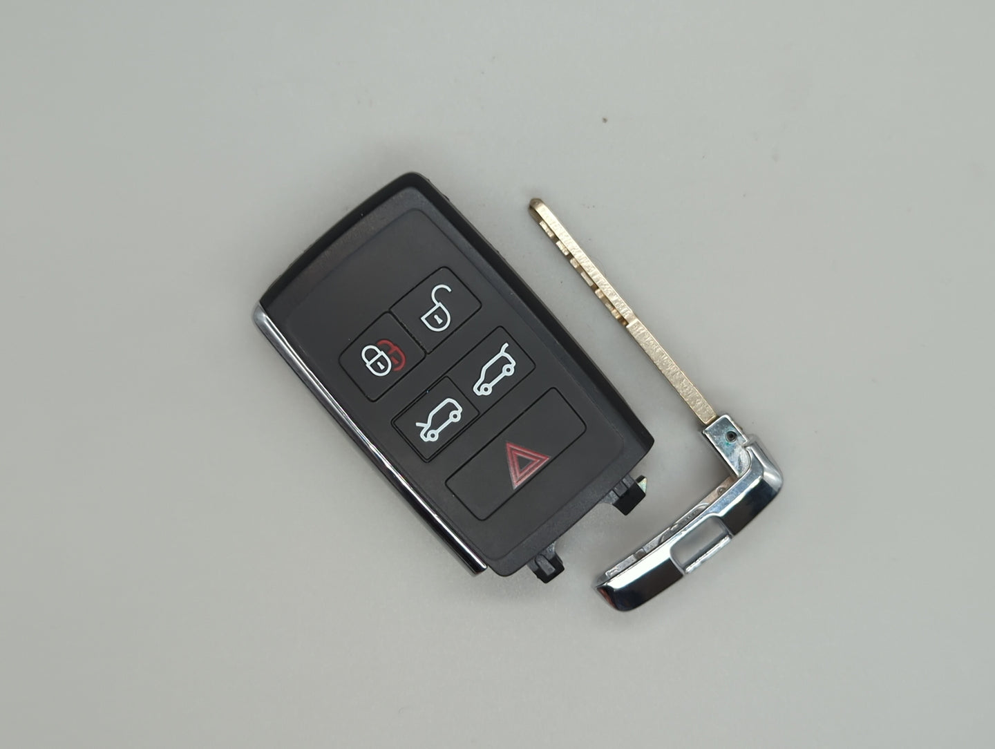 Jaguar Keyless Entry Remote Fob KOBJXF18A J9D3-15K601-CC 5 buttons - Oemusedautoparts1.com