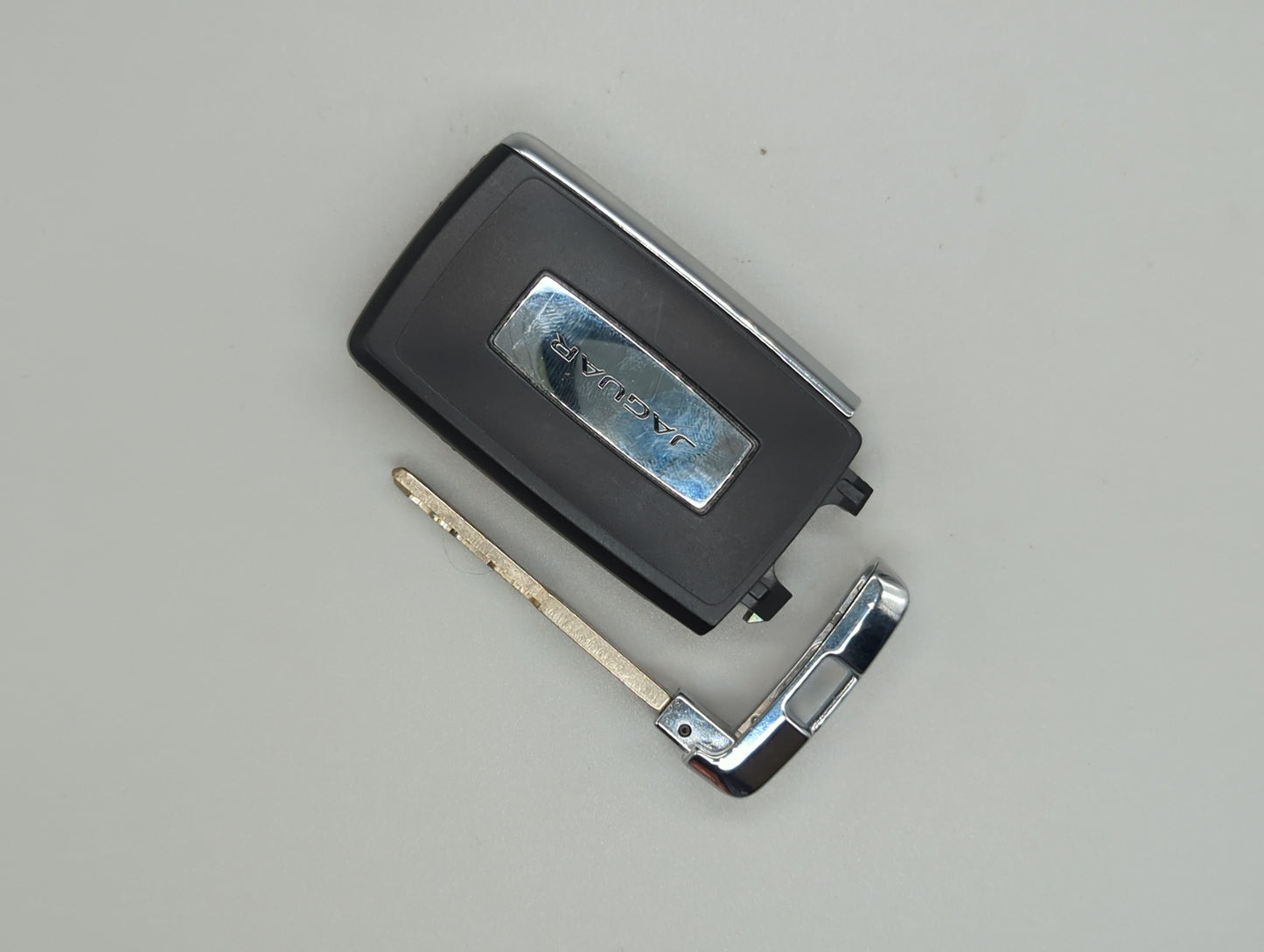 Jaguar Keyless Entry Remote Fob KOBJXF18A J9D3-15K601-CC 5 buttons - Oemusedautoparts1.com
