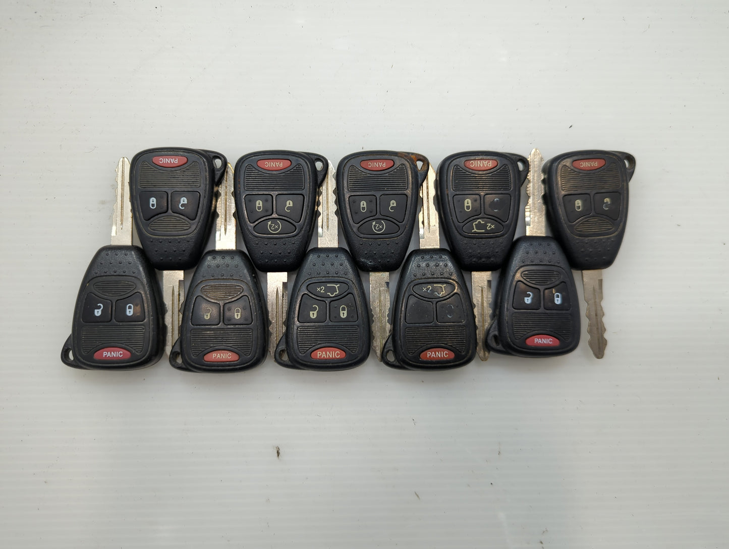 Lot of 10 Jeep Keyless Entry Remote Fob OHT691713AA | OHT692427AA MIXED - Oemusedautoparts1.com