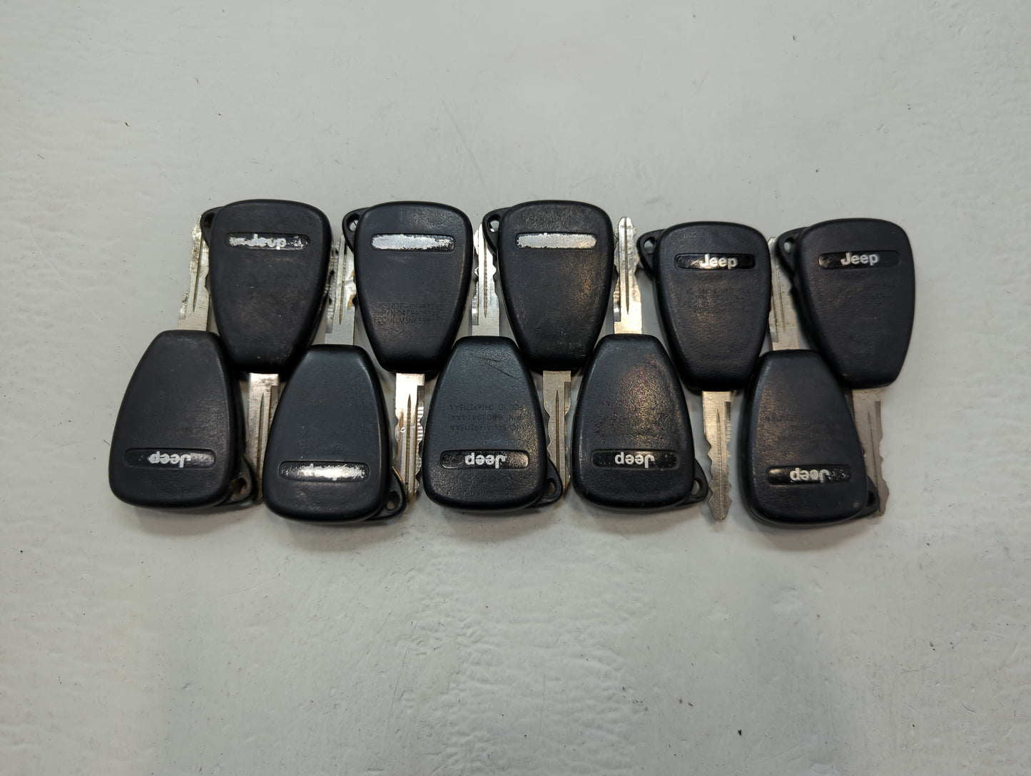 Lot of 10 Jeep Keyless Entry Remote Fob OHT692713AA | M3N65981772 | - Oemusedautoparts1.com