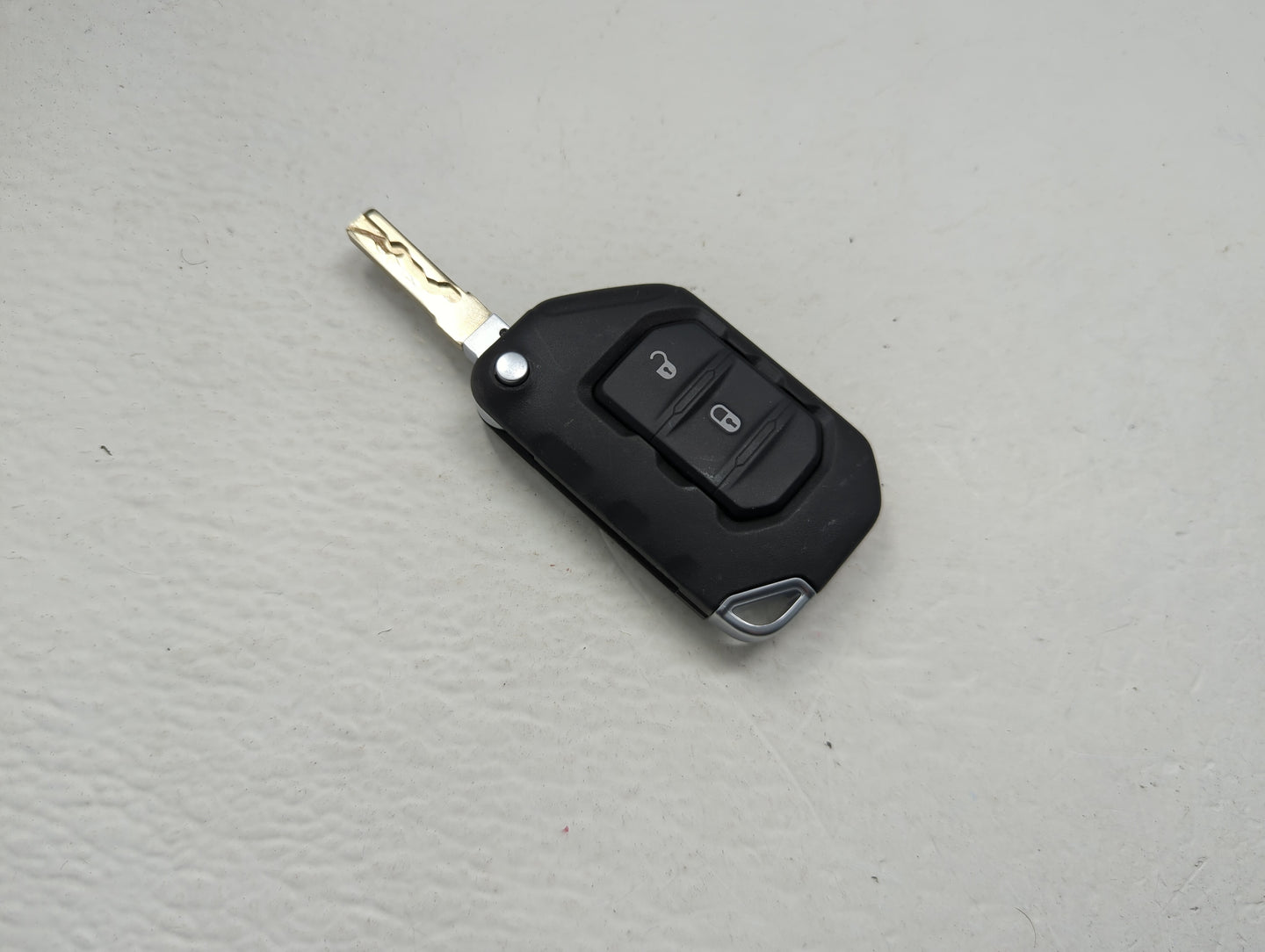 Jeep Keyless Entry Remote Fob OHT1130261 68297691AB 2 buttons - Oemusedautoparts1.com