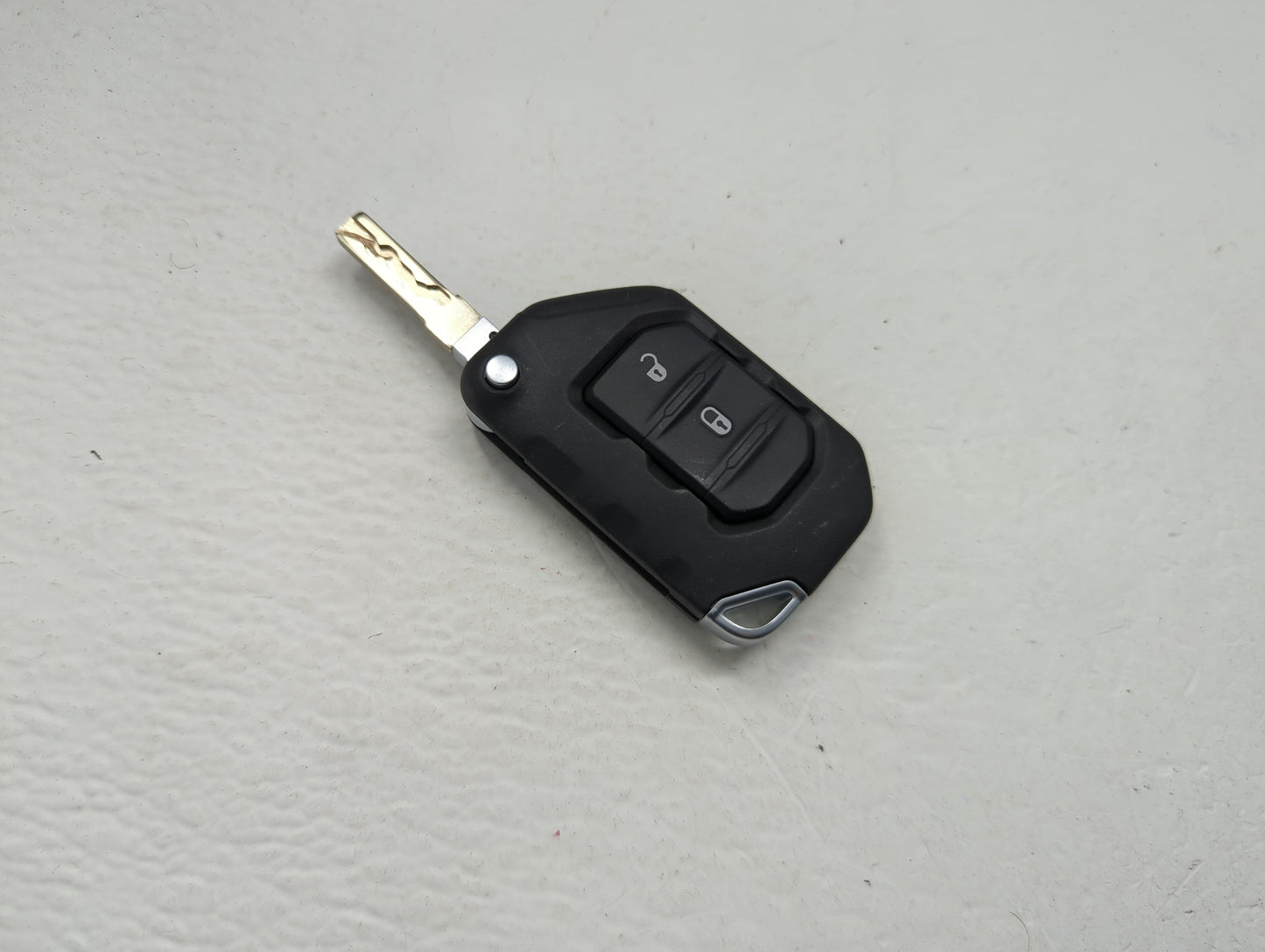 Jeep Keyless Entry Remote Fob OHT1130261 68297691AB 2 buttons - Oemusedautoparts1.com