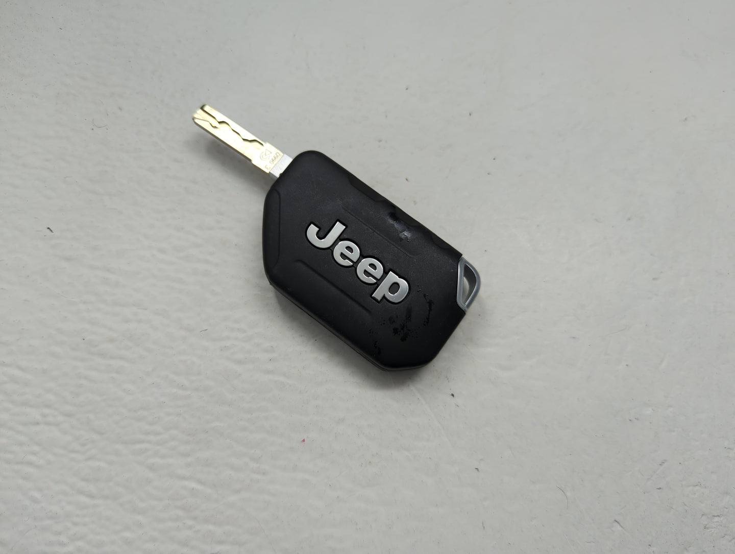 Jeep Keyless Entry Remote Fob OHT1130261 68297691AB 2 buttons - Oemusedautoparts1.com