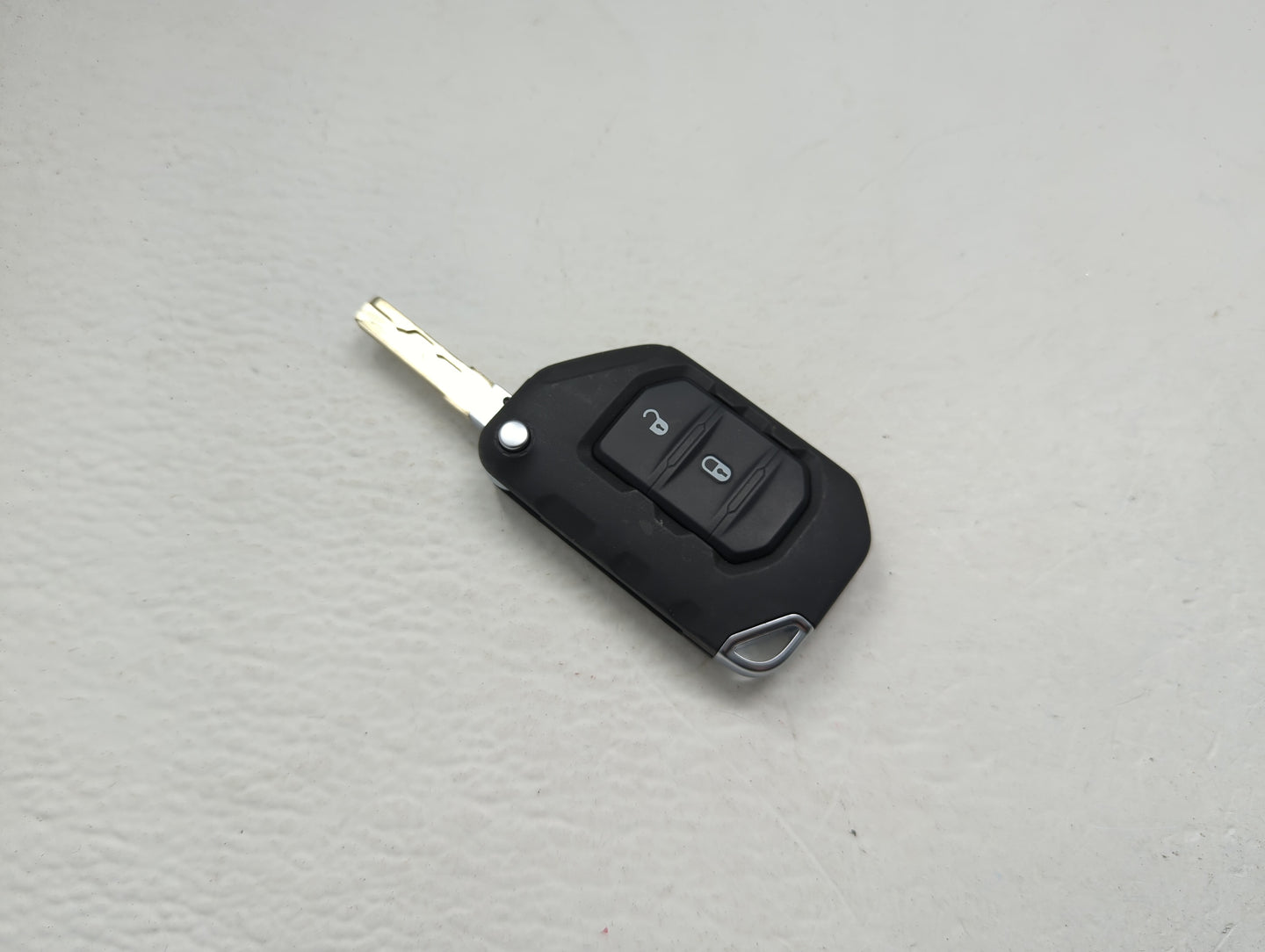 Jeep Keyless Entry Remote Fob OHT1130261 68292946AE 2 buttons - Oemusedautoparts1.com