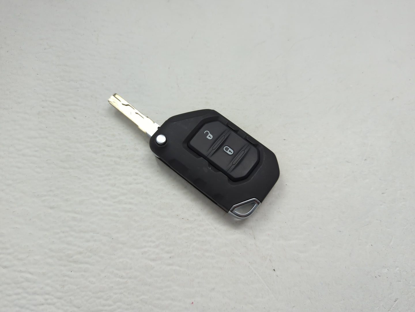 Jeep Keyless Entry Remote Fob OHT1130261 68292946AE 2 buttons - Oemusedautoparts1.com