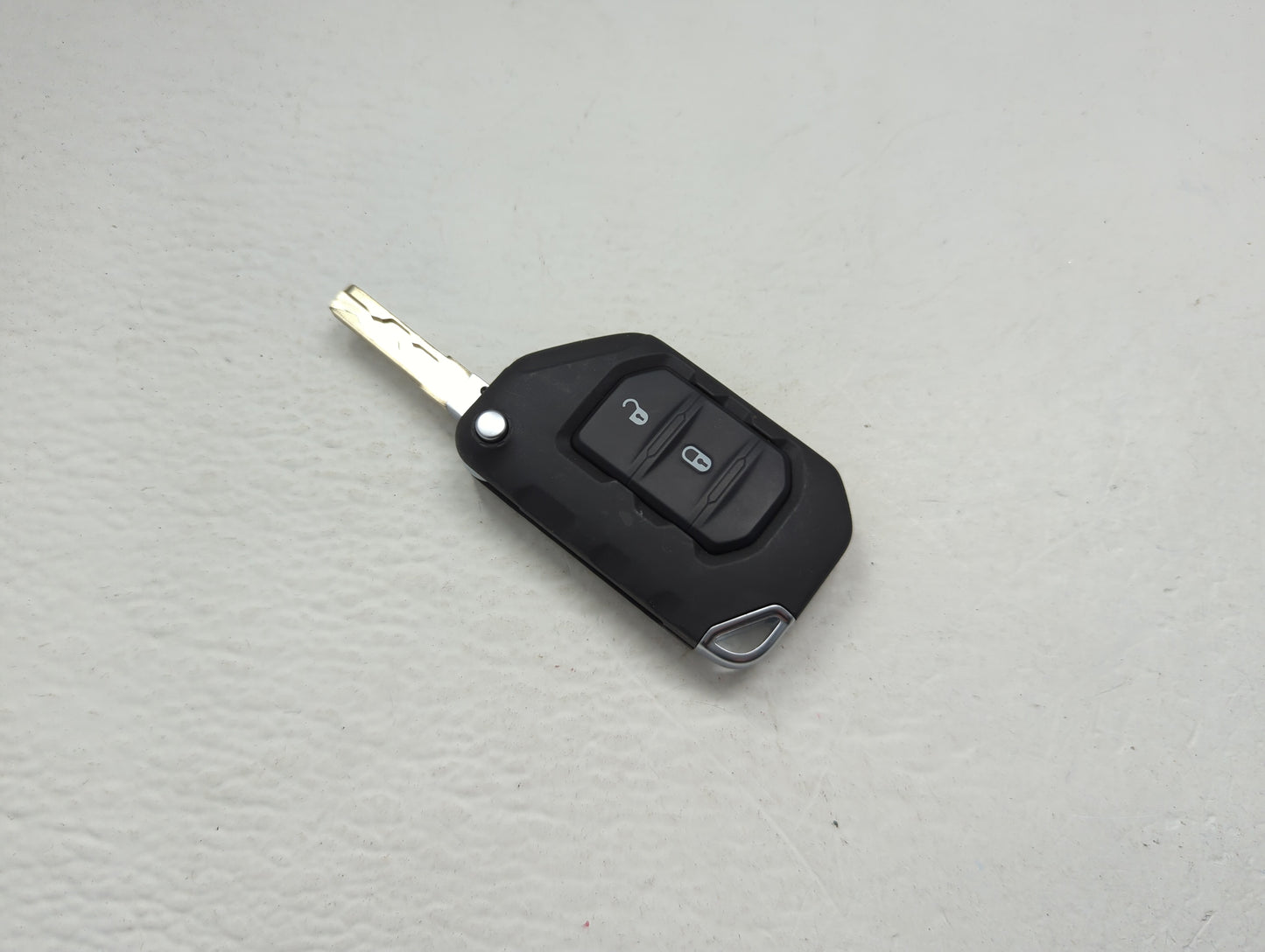 Jeep Keyless Entry Remote Fob OHT1130261 68292946AE 2 buttons - Oemusedautoparts1.com