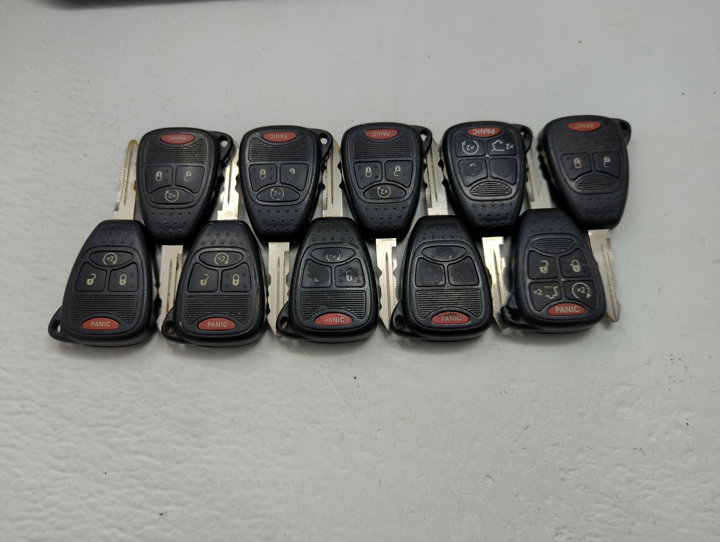 Lot of 10 Jeep Keyless Entry Remote Fob OHT692713AA MIXED PART NUMBERS - Oemusedautoparts1.com