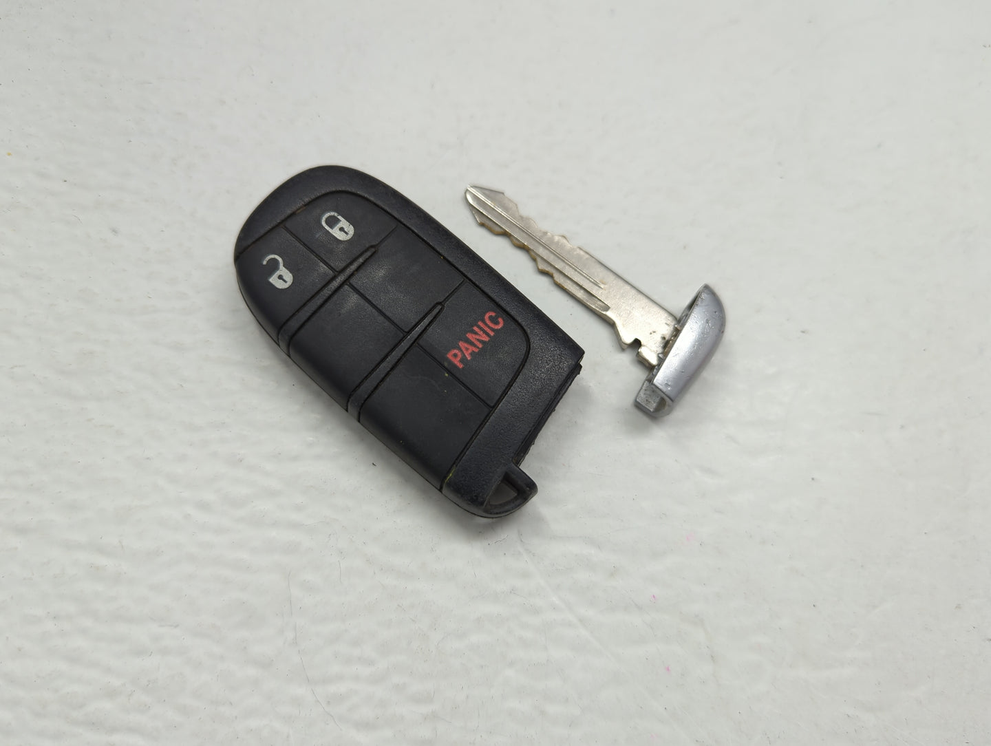 Jeep Keyless Entry Remote Fob M3N-40821302 68066349 | 68250335 | 68417820 - Oemusedautoparts1.com