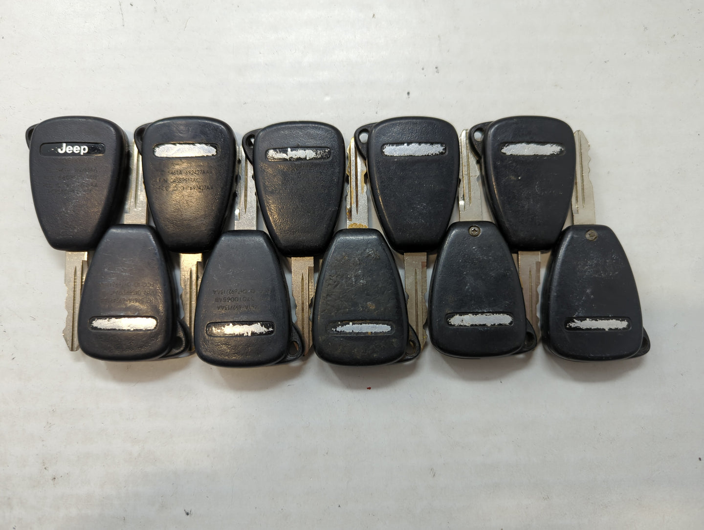 Lot of 10 Jeep Keyless Entry Remote Fob OHT692715AA | M3N5WY72XX | - Oemusedautoparts1.com