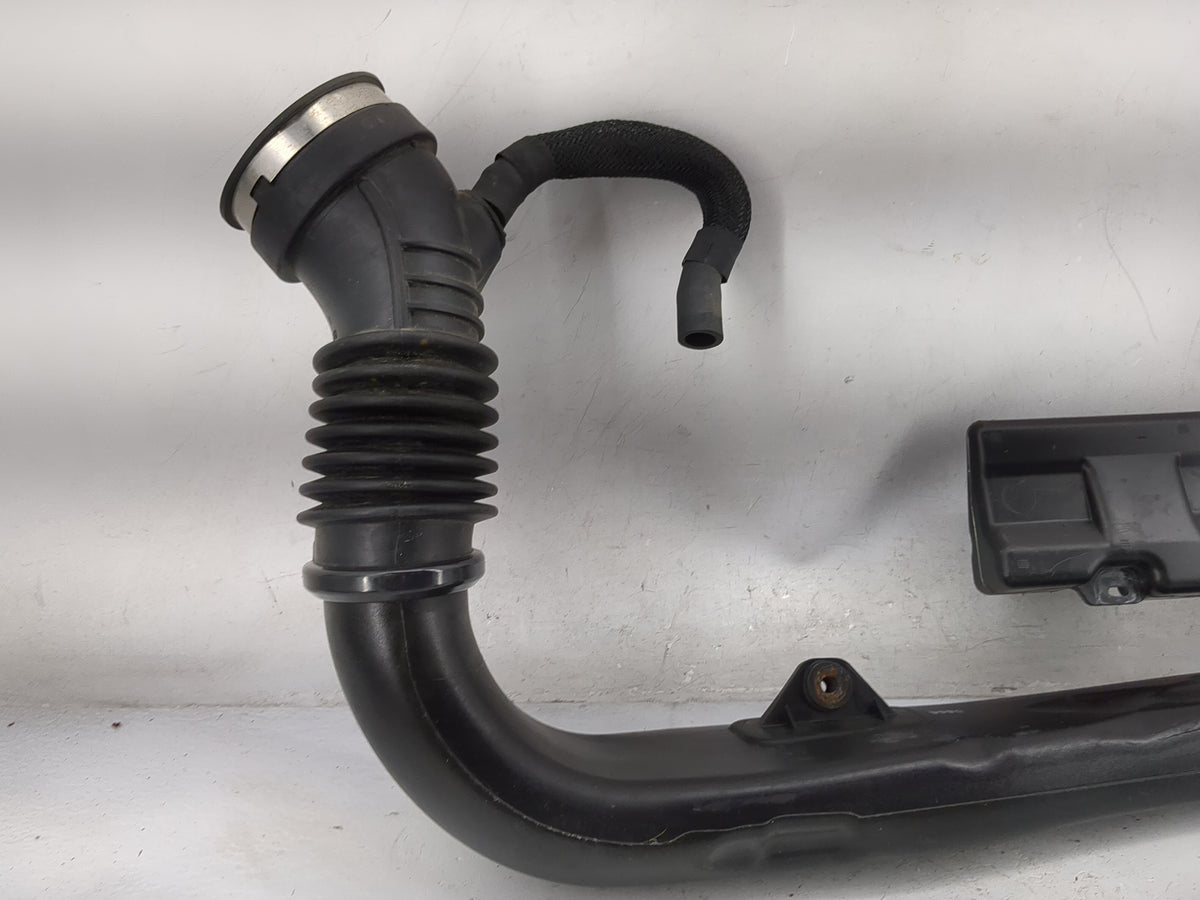 2016 Jeep Cherokee Air Cleaner Intake Duct Hose Tube - Oemusedautoparts1.com
