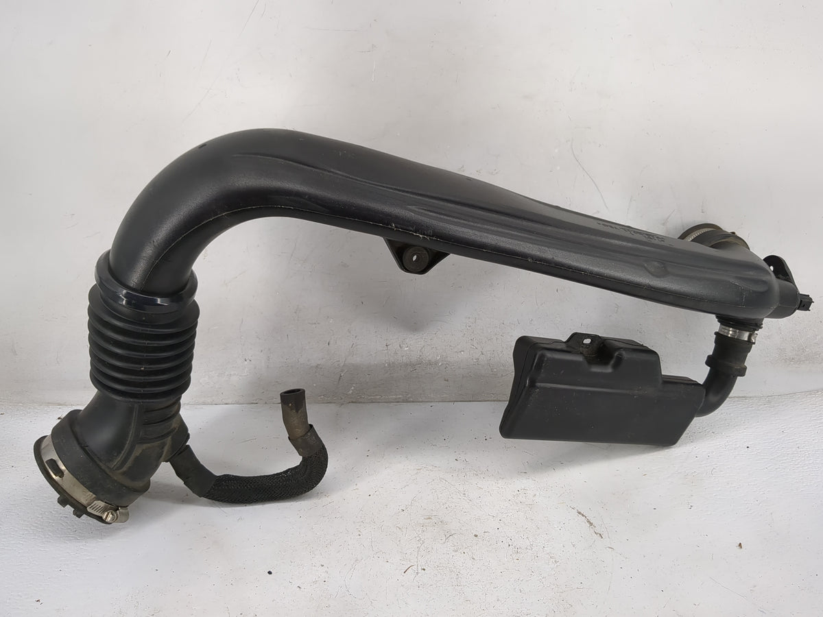 2016 Jeep Cherokee Air Cleaner Intake Duct Hose Tube - Oemusedautoparts1.com