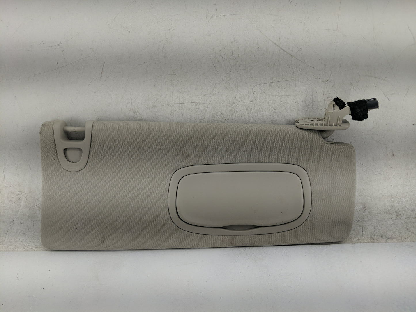 2014-2018 Jeep Cherokee Sun Visor Shade Replacement Passenger Right Mirror Fits Fits 2014 2015 2016 2017 2018 OEM Used Auto 
