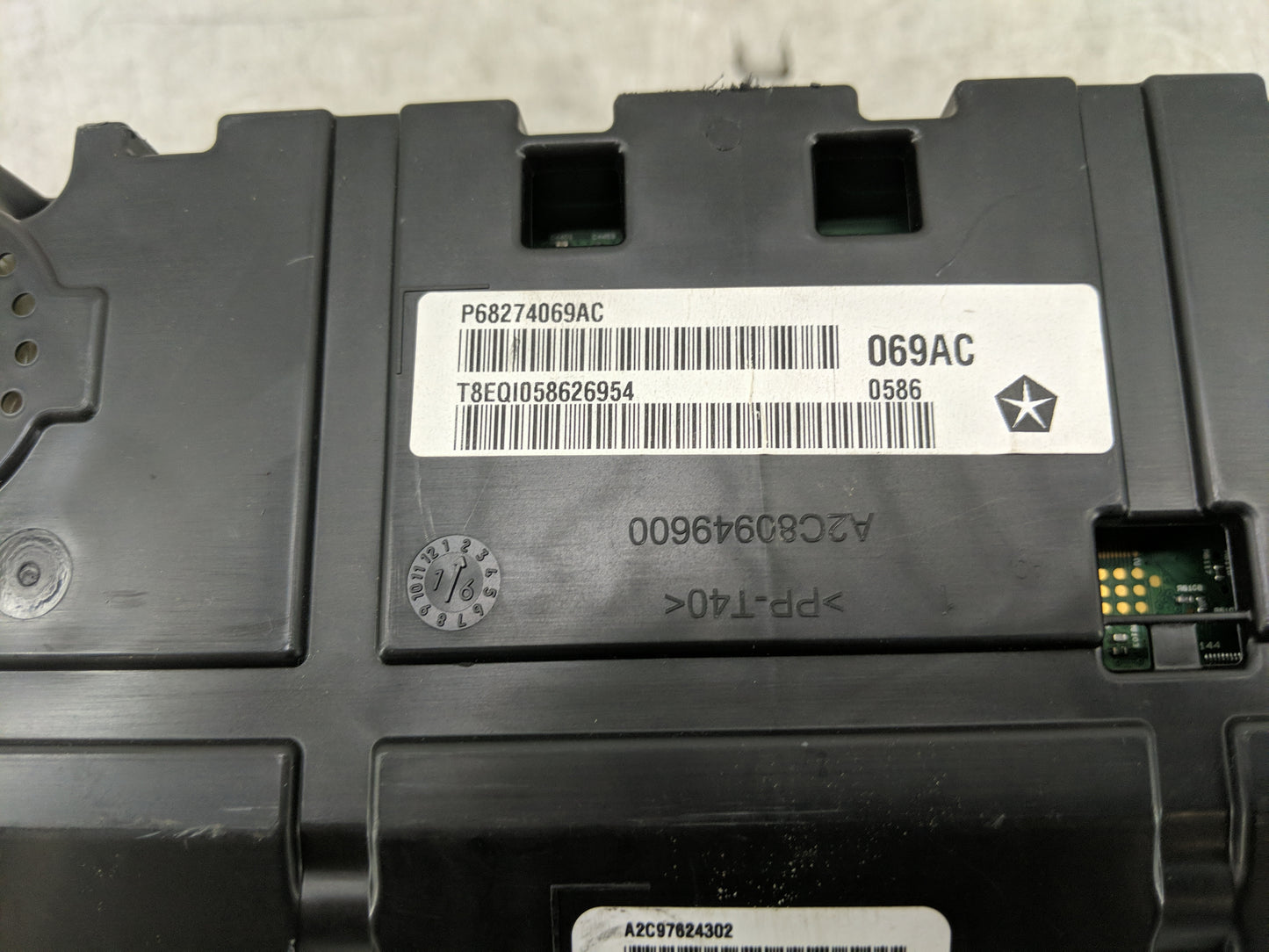 2016 Jeep Cherokee Instrument Cluster Speedometer Gauges Miles:160K Fits OEM Used Auto Parts - Oemusedautoparts1.com