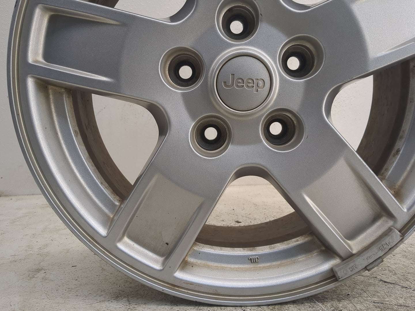 Jeep Cherokee Oem Wheel Rim - Oemusedautoparts1.com