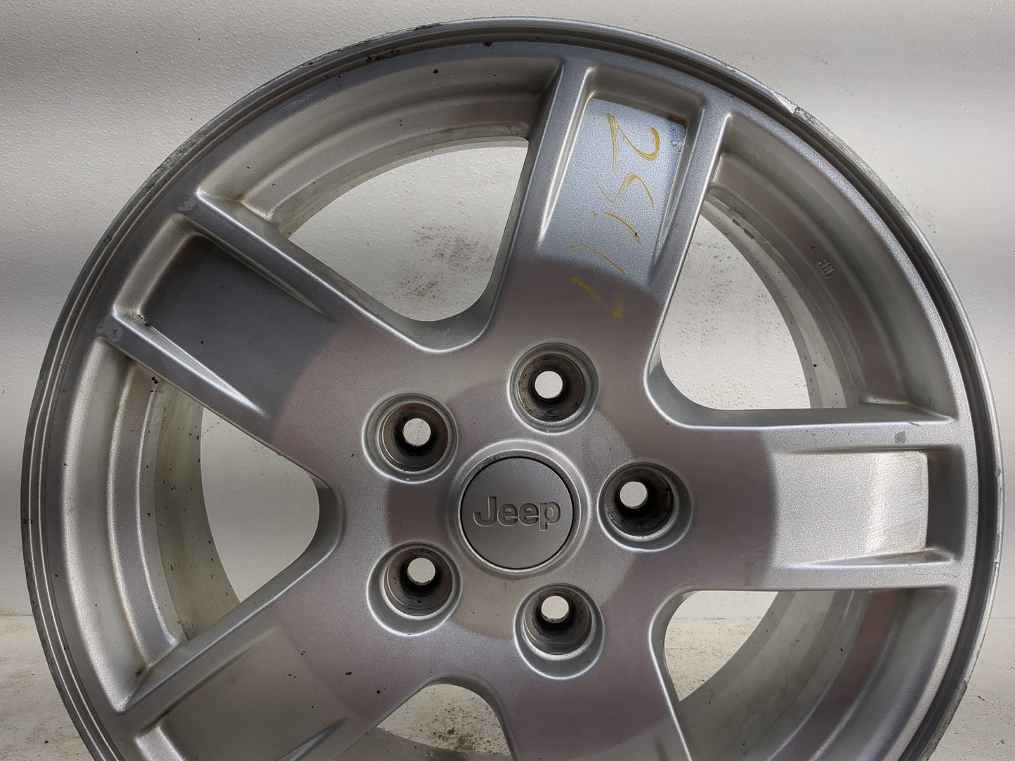 Jeep Cherokee Oem Wheel Rim 1188732 - Oemusedautoparts1.com