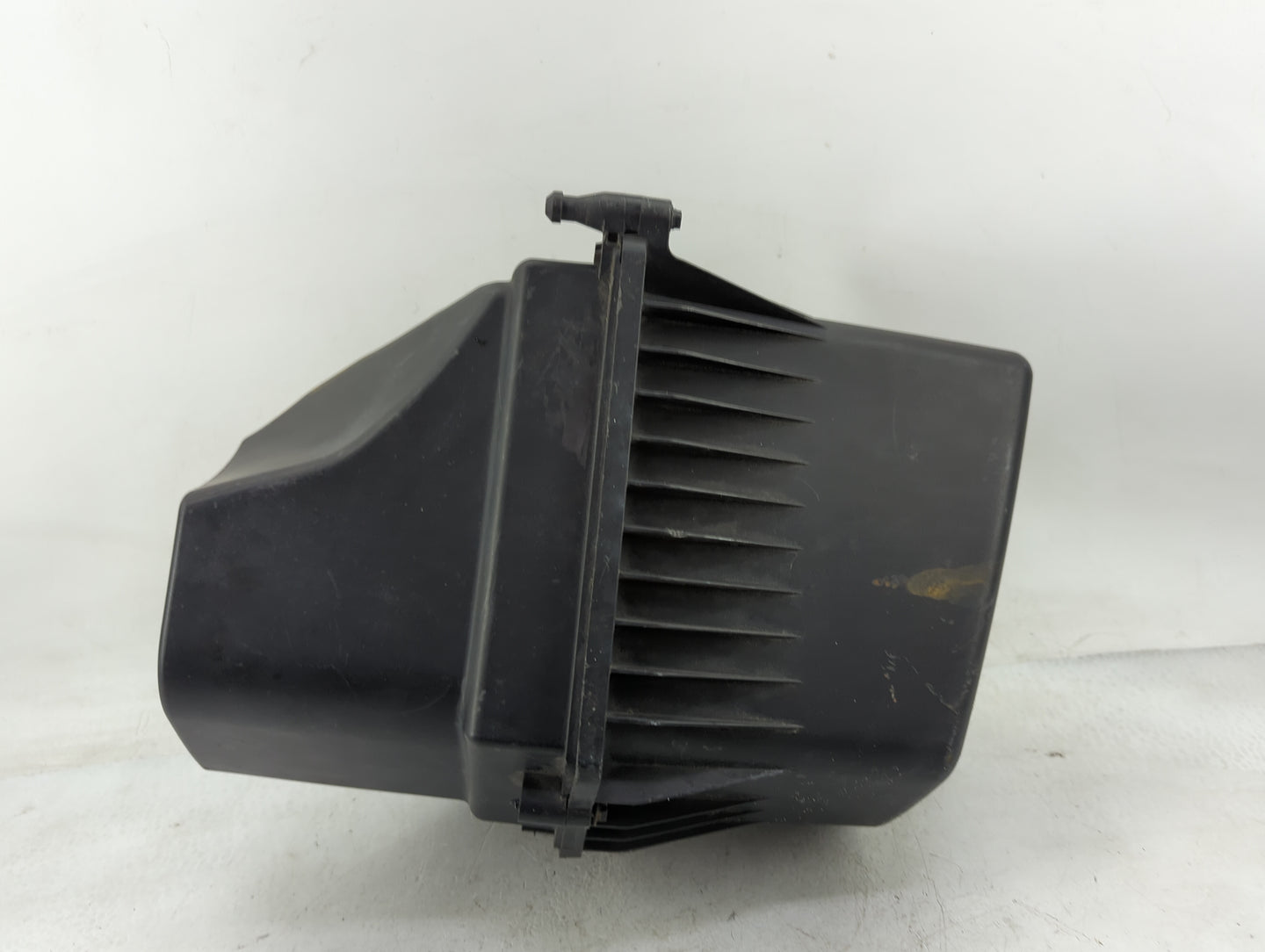 2014-2015 Jeep Cherokee Air Cleaner Intake-duct Hose Tube - Oemusedautoparts1.com
