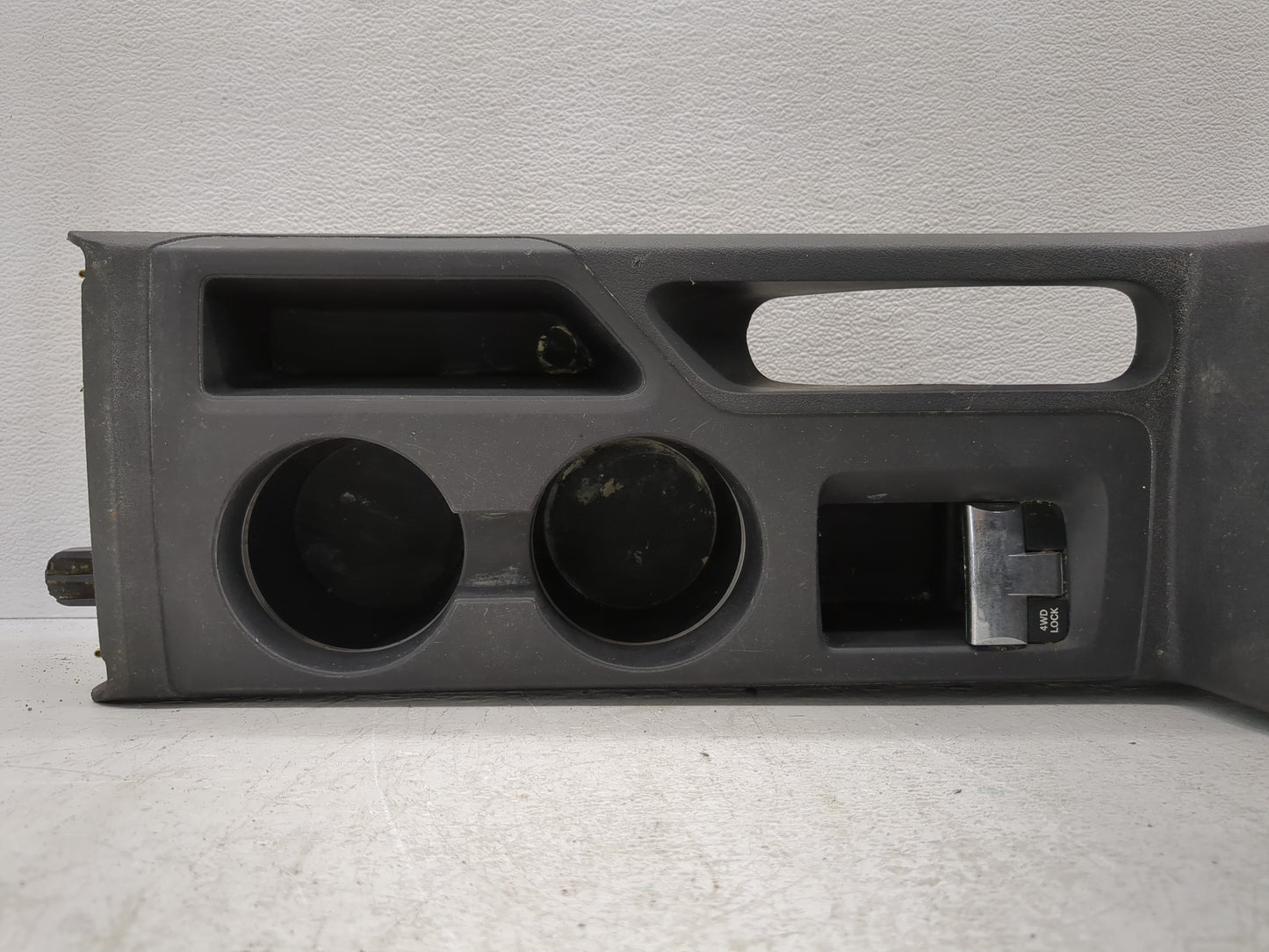 2009-2010 Jeep Compass Center Floor Console Fits Fits 2009 2010 OEM Used Auto Parts - Oemusedautoparts1.com