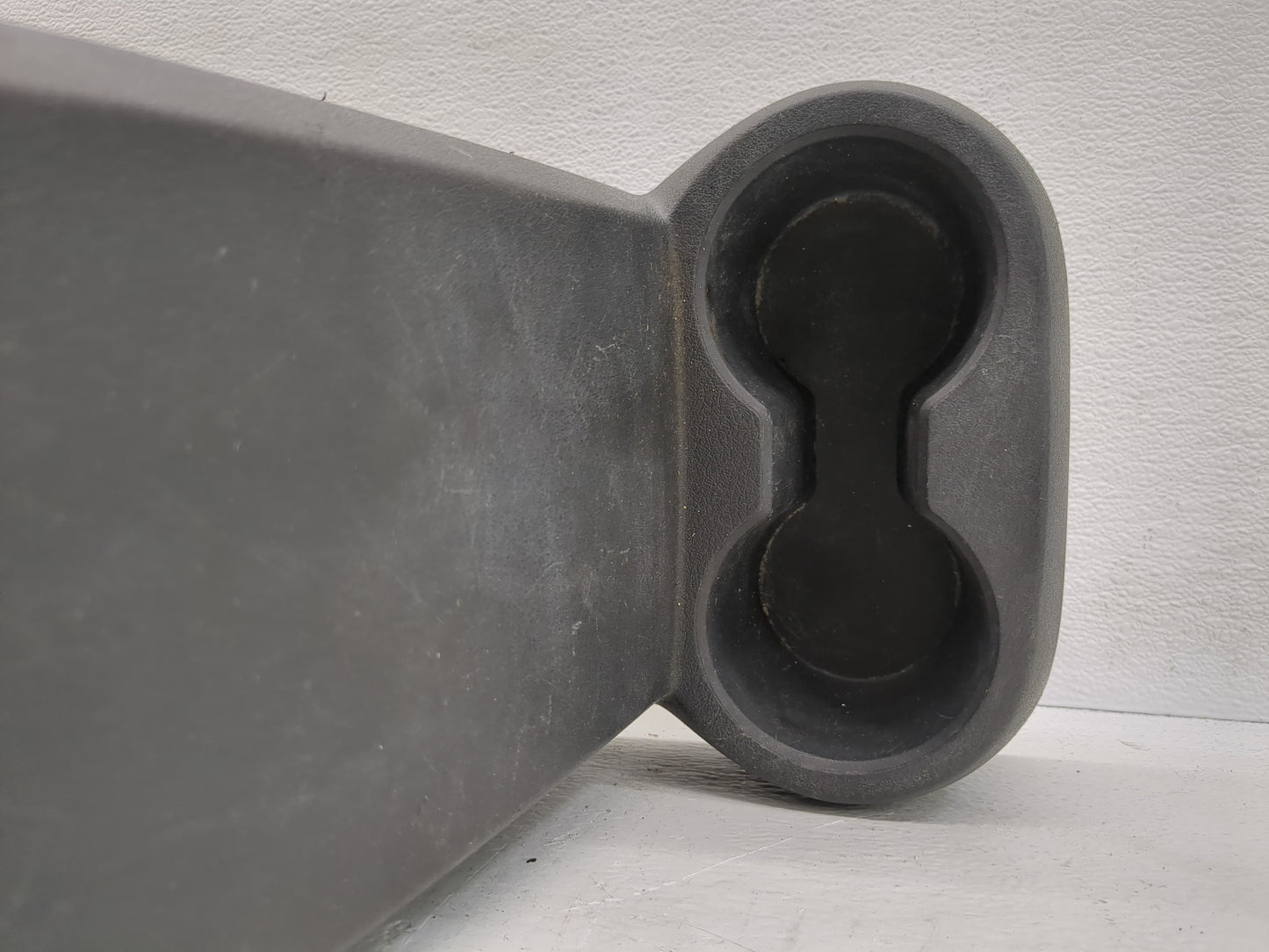 2009-2010 Jeep Compass Center Floor Console Fits Fits 2009 2010 OEM Used Auto Parts - Oemusedautoparts1.com