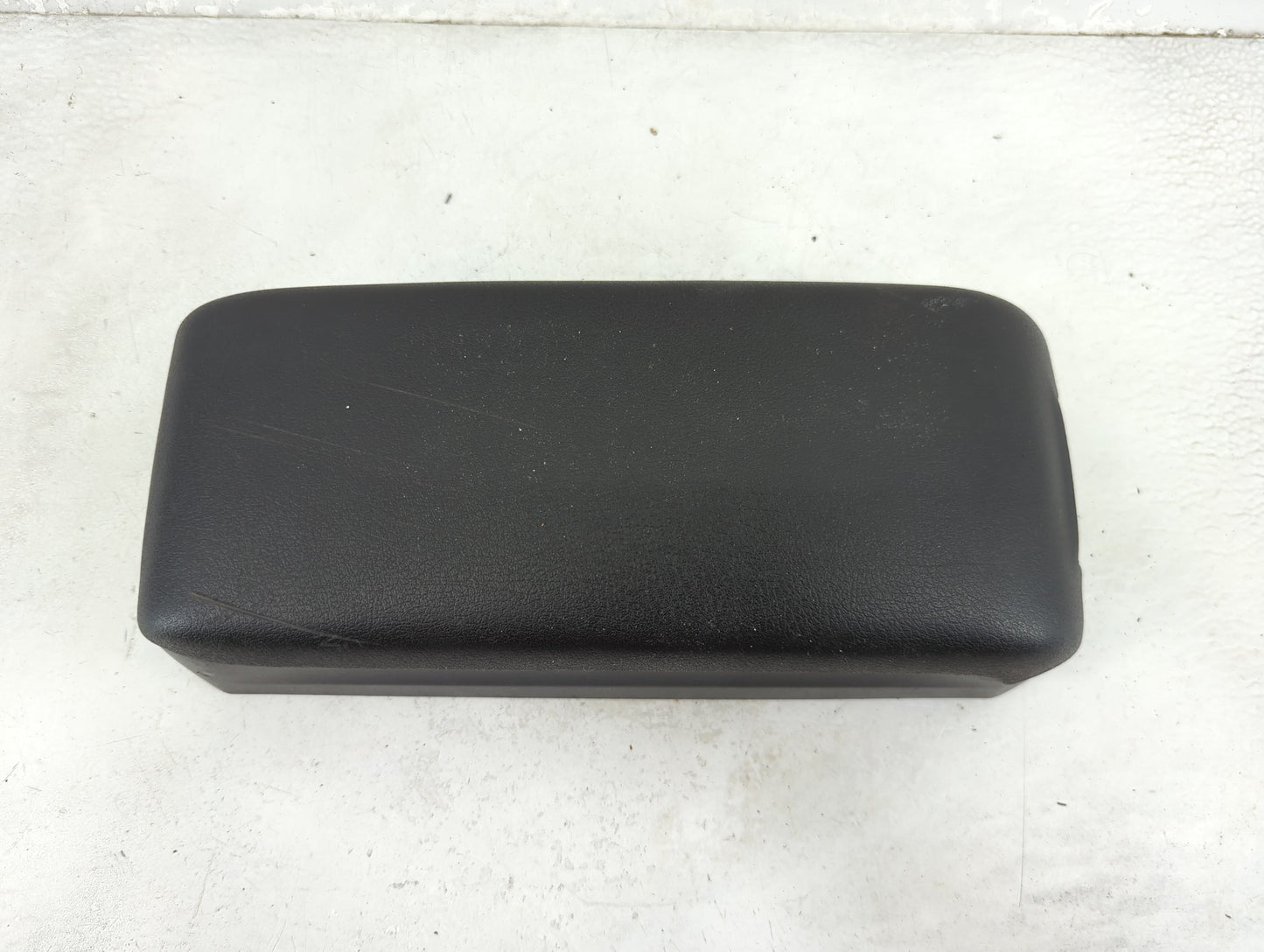 2011-2017 Jeep Compass Center Console Armrest Cover Lid Fits Fits 2011 2012 2013 2014 2015 2016 2017 OEM Used Auto Parts - O