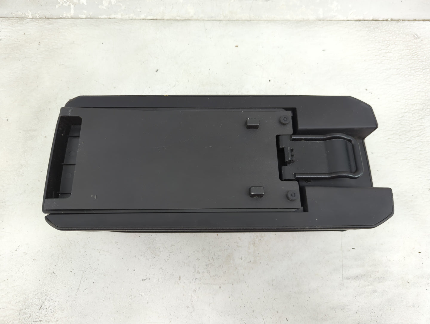2011-2017 Jeep Compass Center Console Armrest Cover Lid Fits Fits 2011 2012 2013 2014 2015 2016 2017 OEM Used Auto Parts - O