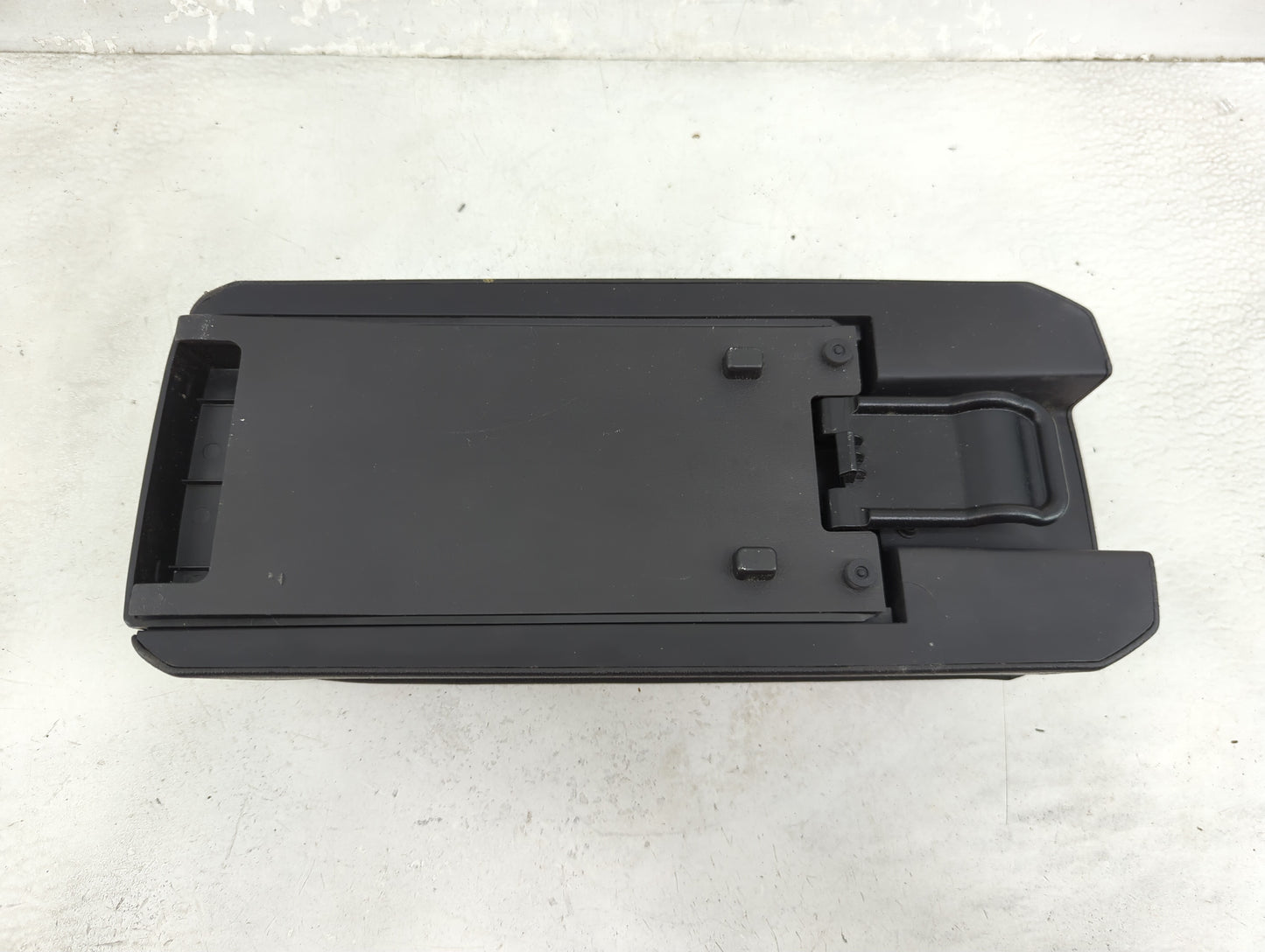2011-2017 Jeep Compass Center Console Armrest Cover Lid Fits Fits 2011 2012 2013 2014 2015 2016 2017 OEM Used Auto Parts - O