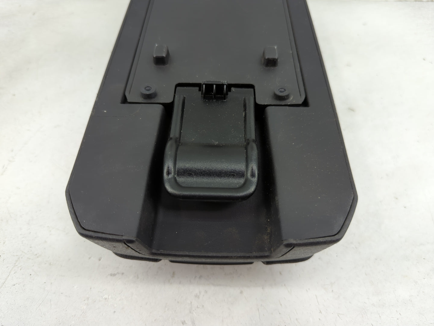 2011-2017 Jeep Compass Center Console Armrest Cover Lid Fits Fits 2011 2012 2013 2014 2015 2016 2017 OEM Used Auto Parts - O