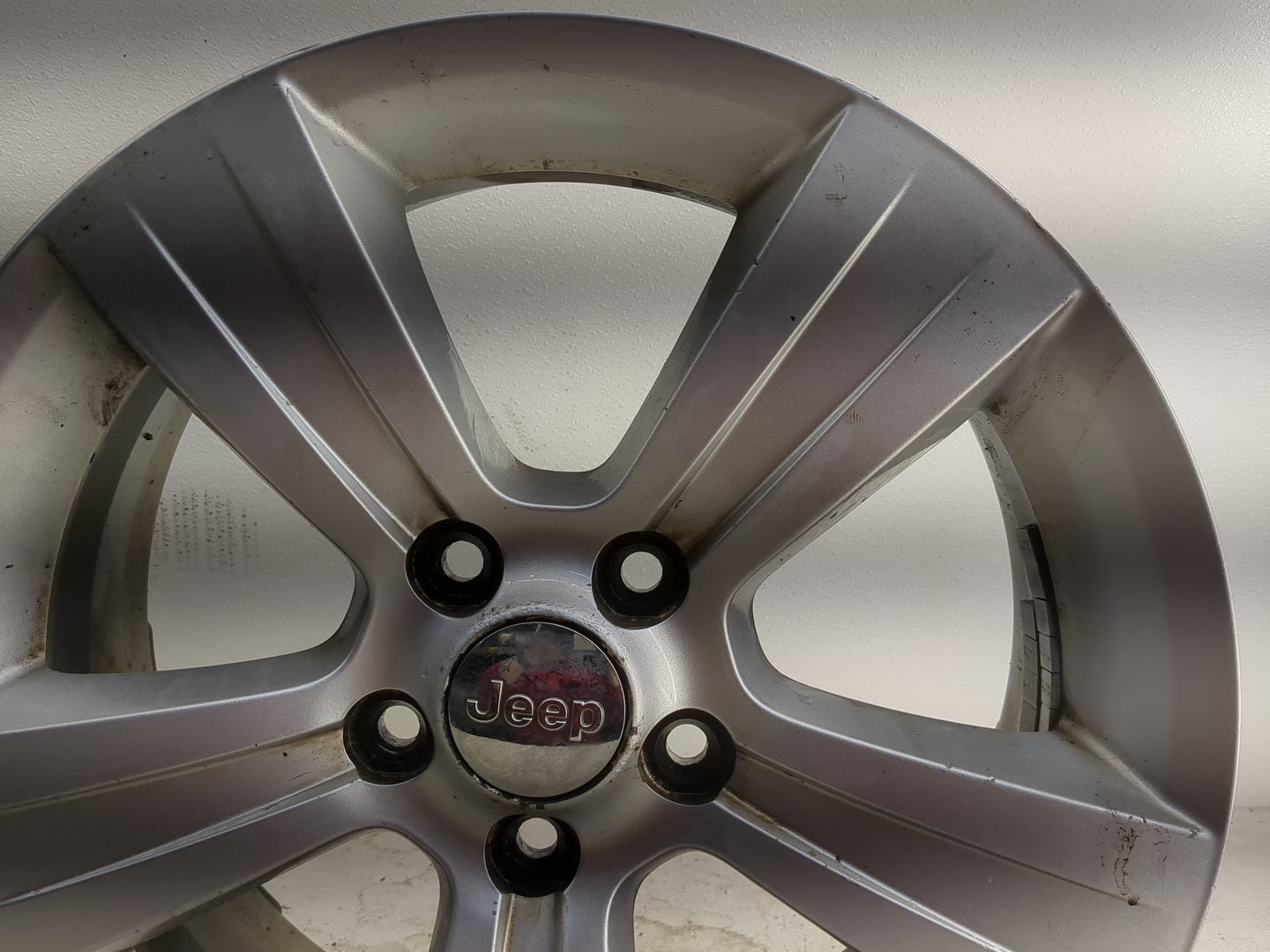 2011-2017 Jeep Compass Oem Wheel Rim 1290126 - Oemusedautoparts1.com