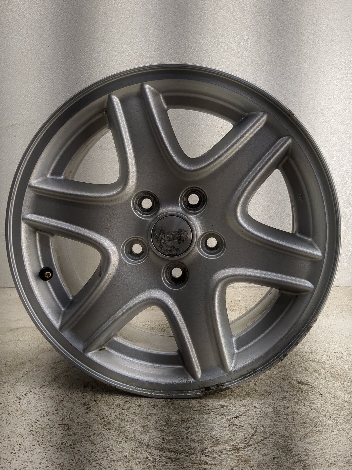 2007-2010 Jeep Compass Oem Wheel Rim 1299656 - Oemusedautoparts1.com