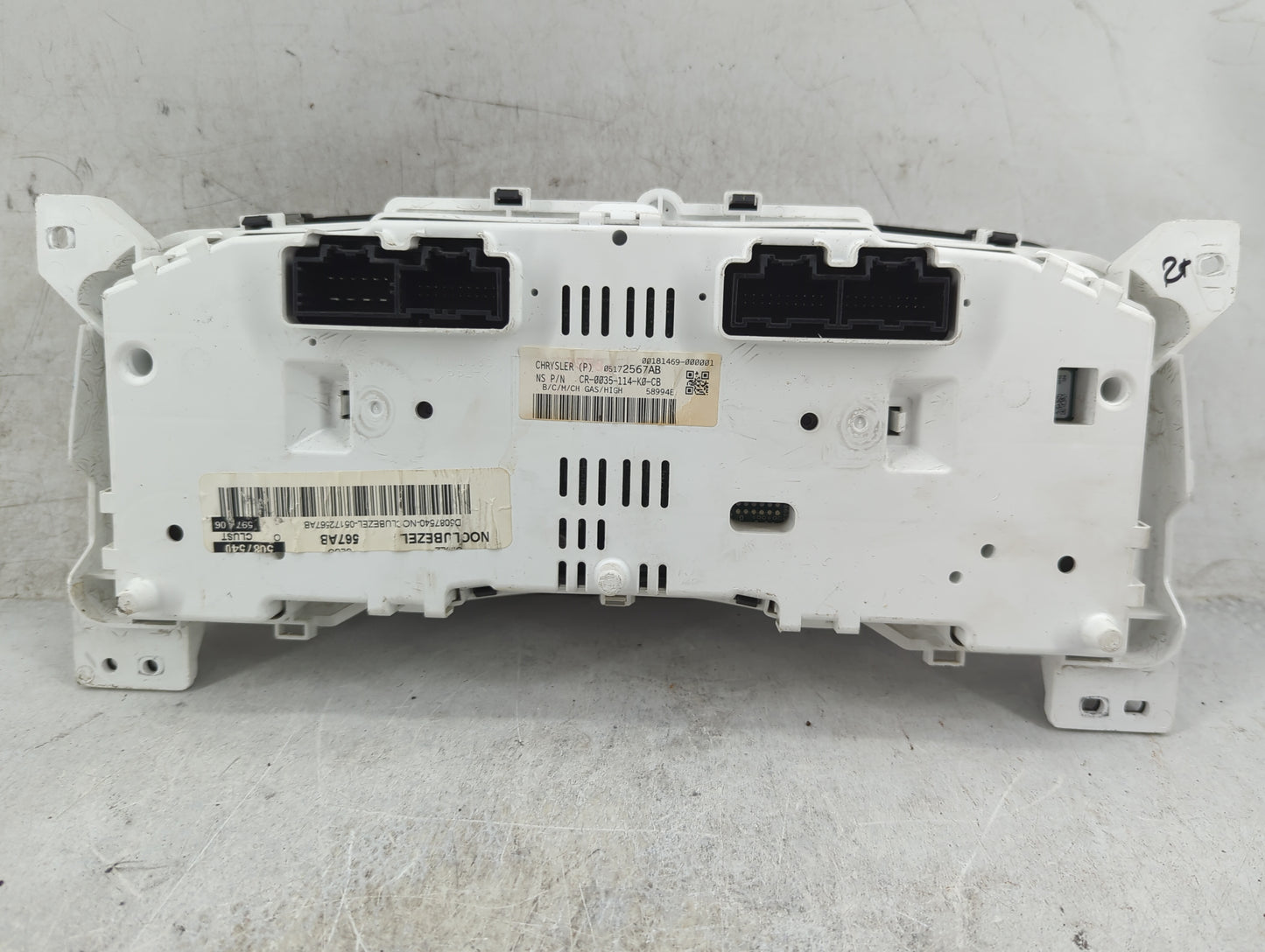 2009 Jeep Compass Instrument Cluster Speedometer Gauges Miles:142K Fits OEM Used Auto Parts - Oemusedautoparts1.com