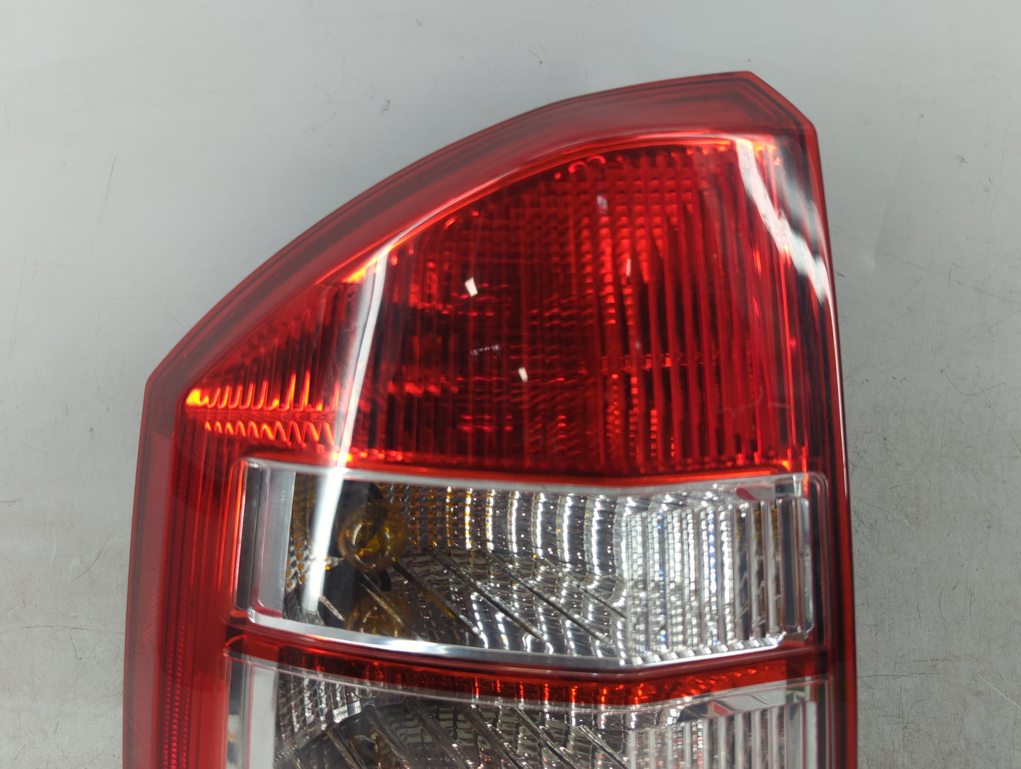 2007-2010 Jeep Compass Tail Light Assembly Driver Left OEM Fits Fits 2007 2008 2009 2010 OEM Used Auto Parts - Oemusedautopa