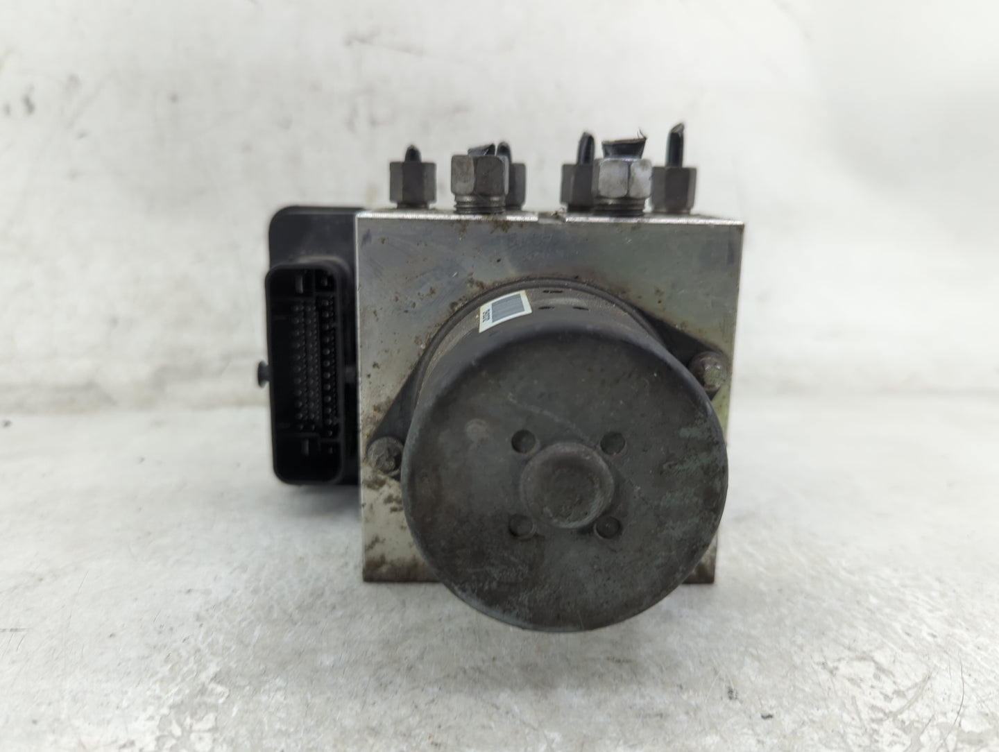 2013-2014 Jeep Grand Cherokee ABS Pump Control Module Replacement Fits Fits 2013 2014 OEM Used Auto Parts - Oemusedautoparts