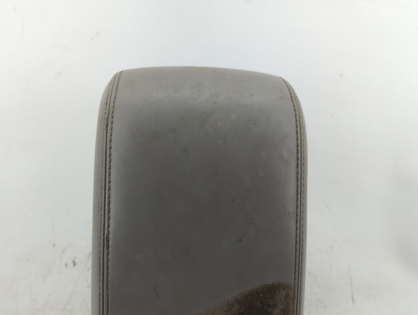 2012-2013 Jeep Grand Cherokee Center Console Armrest Cover Lid Fits Fits 2012 2013 OEM Used Auto Parts - Oemusedautoparts1.c