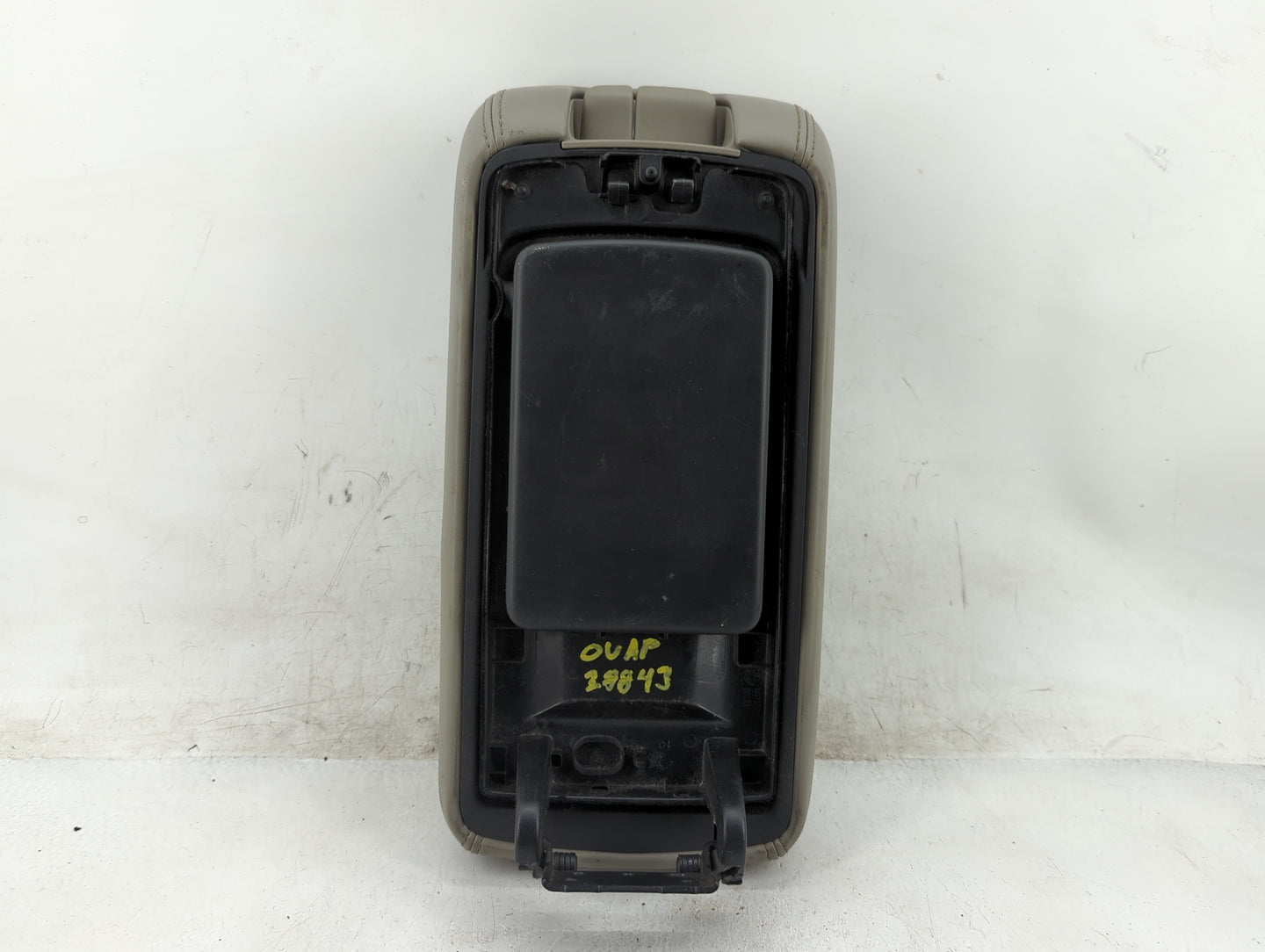 2012-2013 Jeep Grand Cherokee Center Console Armrest Cover Lid Fits Fits 2012 2013 OEM Used Auto Parts - Oemusedautoparts1.c