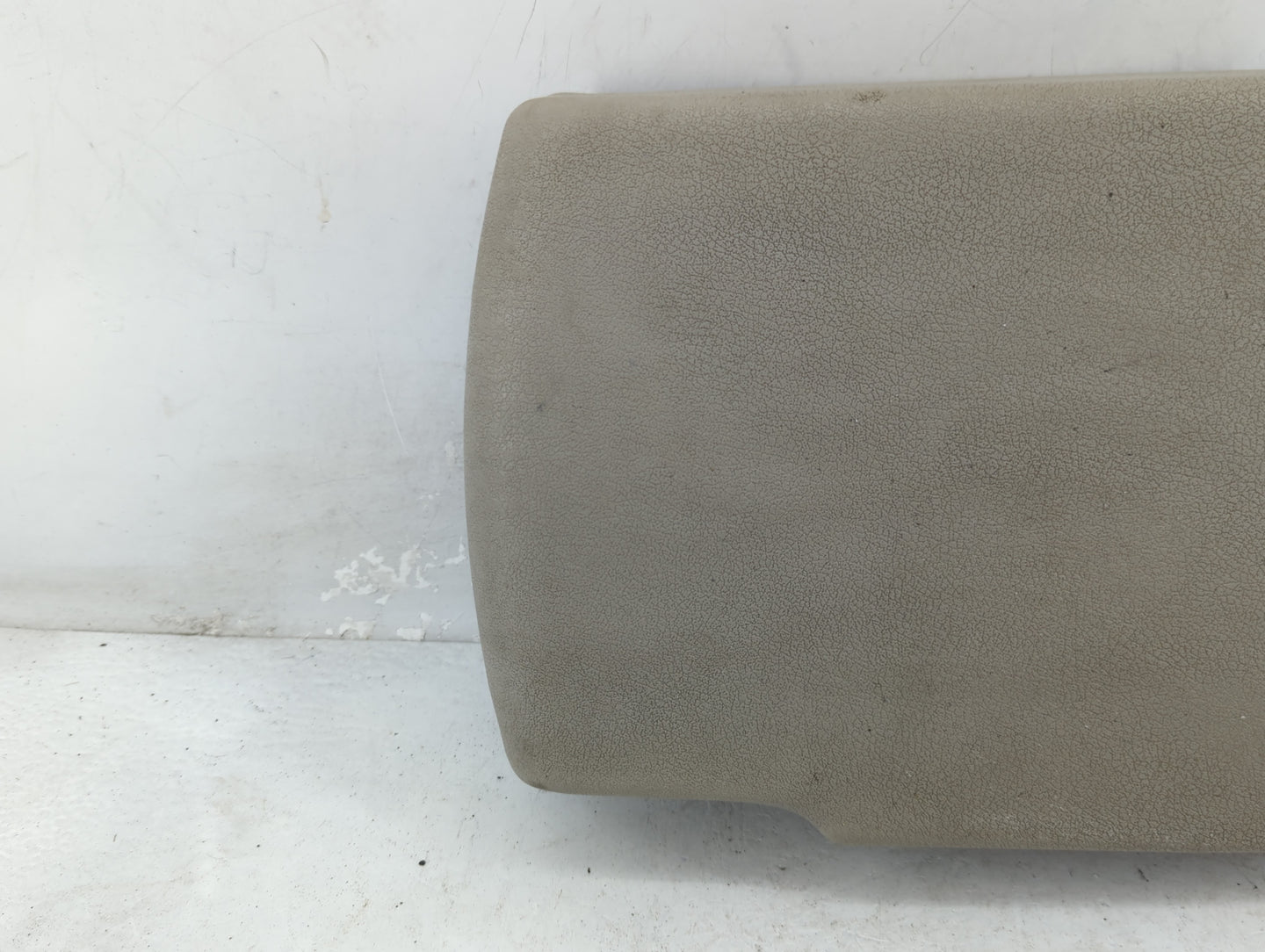 2005-2010 Jeep Grand Cherokee Center Console Armrest Cover Lid Fits Fits 2005 2006 2007 2008 2009 2010 OEM Used Auto Parts -