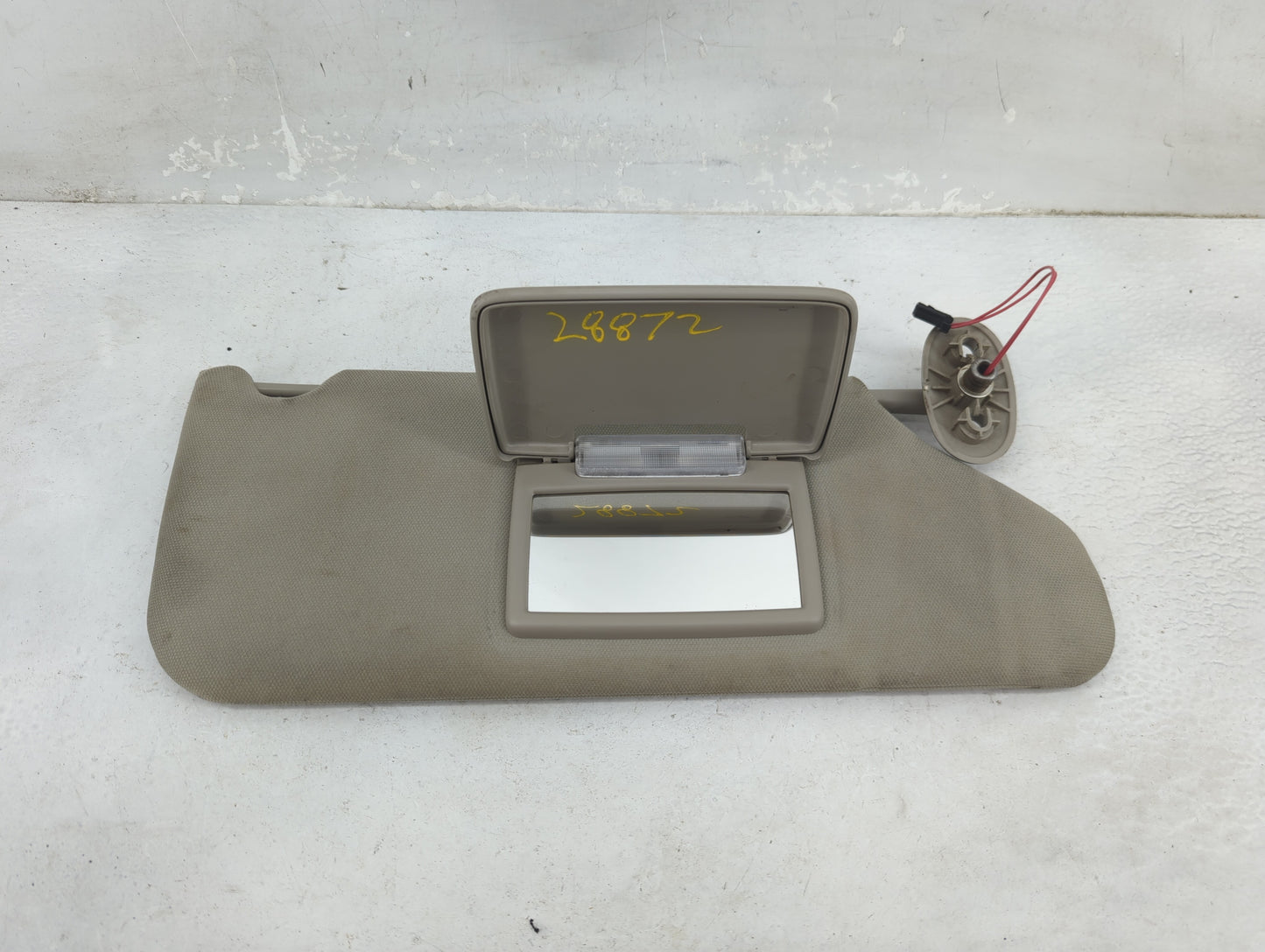 2005-2010 Jeep Grand Cherokee Sun Visor Shade Replacement Driver Left Mirror Fits Fits 2005 2006 2007 2008 2009 2010 OEM Use