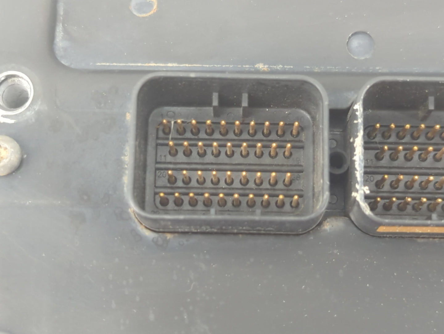 2005 Jeep Grand Cherokee Body Control Module Bcm Inner Cabin Fuse Box 1091249 - Oemusedautoparts1.com