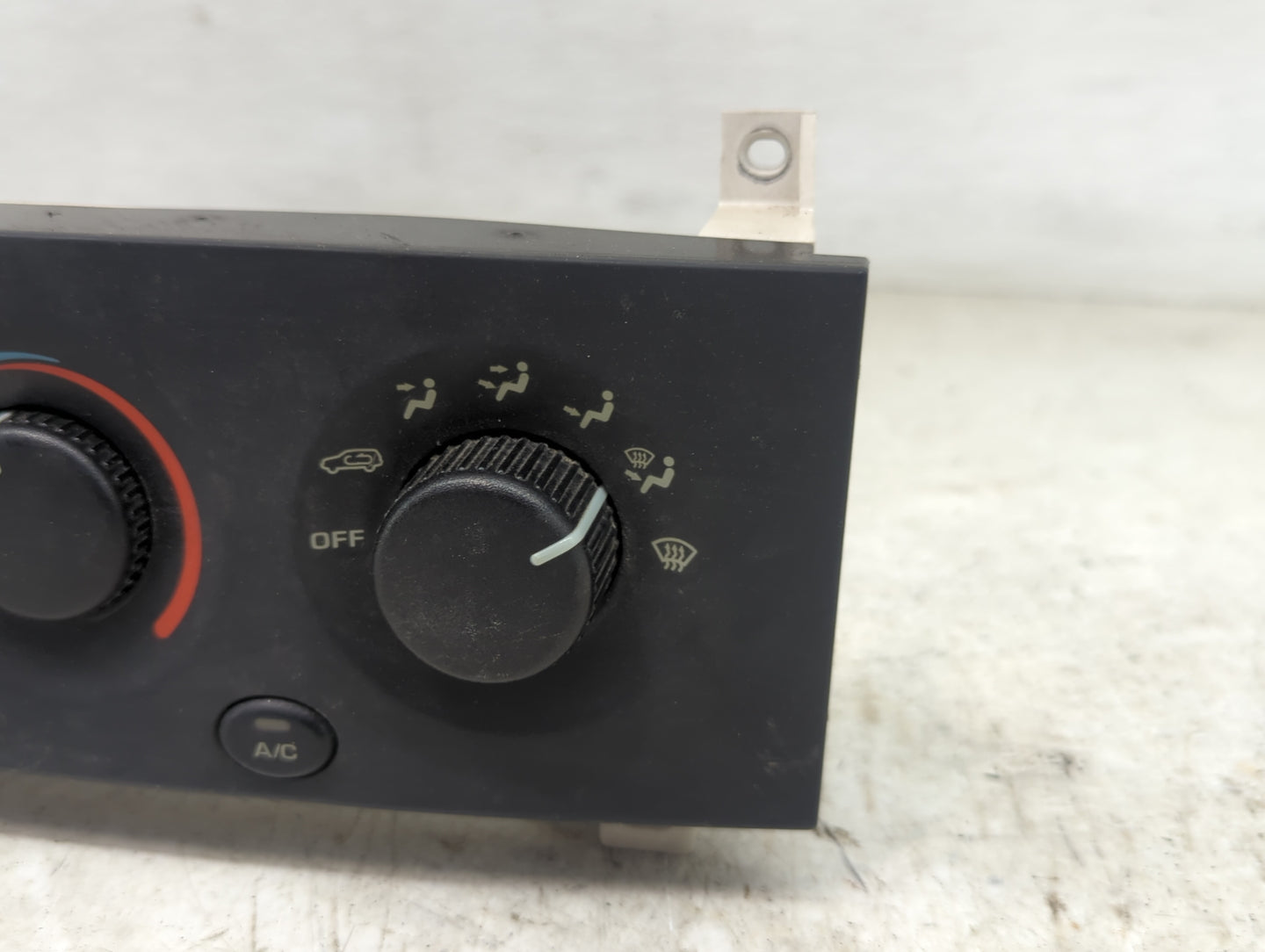 1999-2004 Jeep Grand Cherokee Climate Control Module Temperature AC/Heater Replacement Fits Fits 1999 2000 2001 2002 2003 20