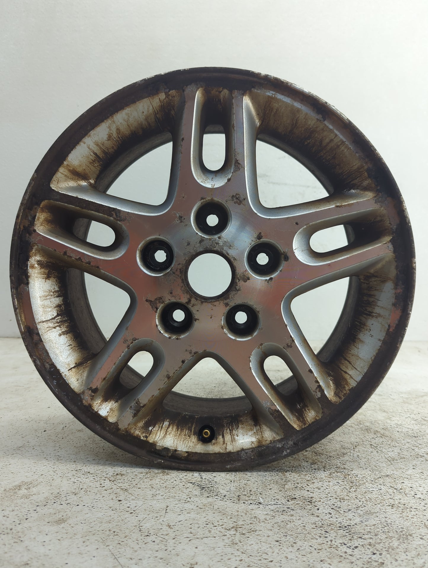 1999-2000 Jeep Grand Cherokee Oem Wheel Rim - Oemusedautoparts1.com