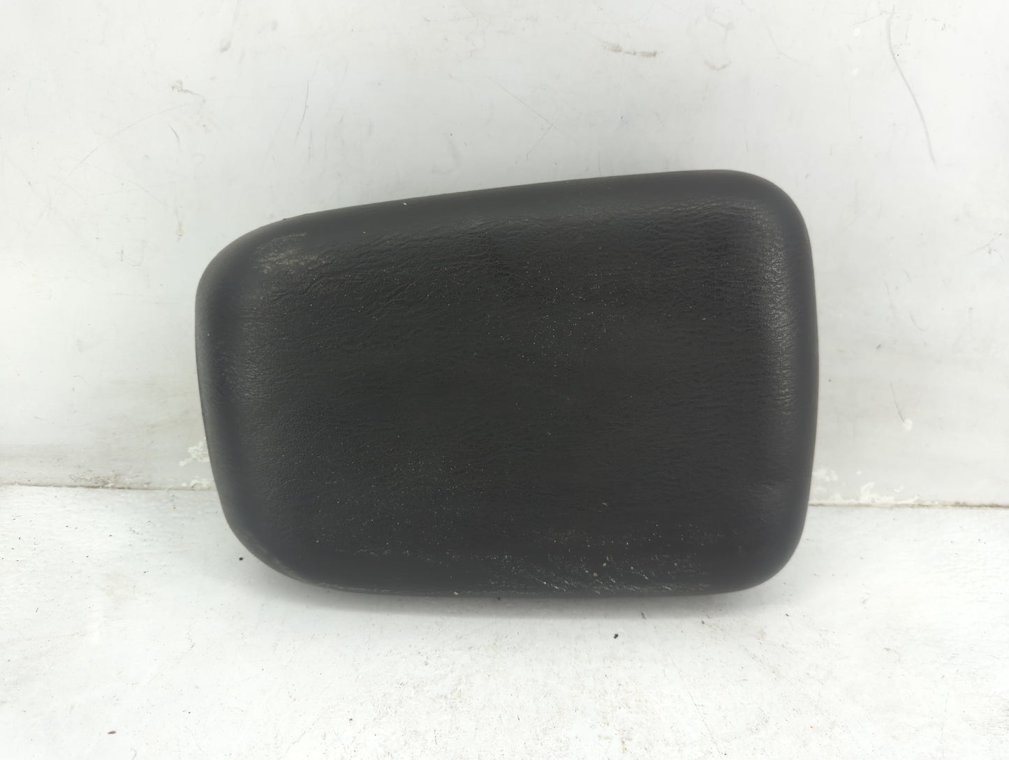 2000-2004 Jeep Grand Cherokee Center Console Armrest Cover Lid Fits Fits 2000 2001 2002 2003 2004 OEM Used Auto Parts - Oemu