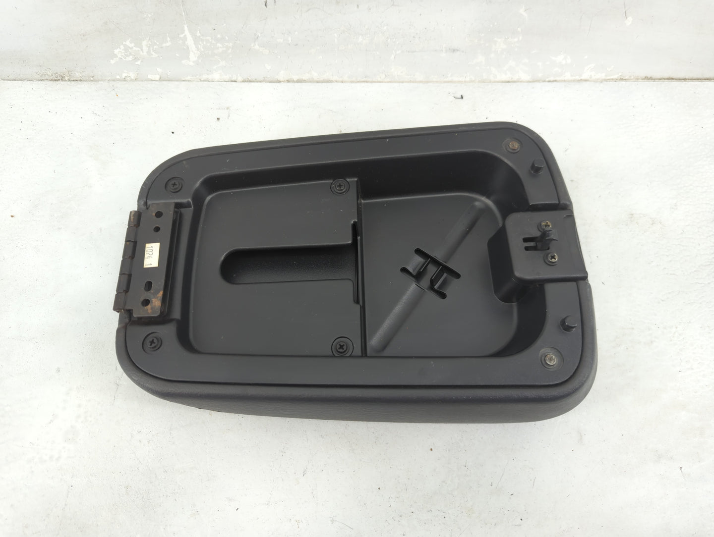 2000-2004 Jeep Grand Cherokee Center Console Armrest Cover Lid Fits Fits 2000 2001 2002 2003 2004 OEM Used Auto Parts - Oemu