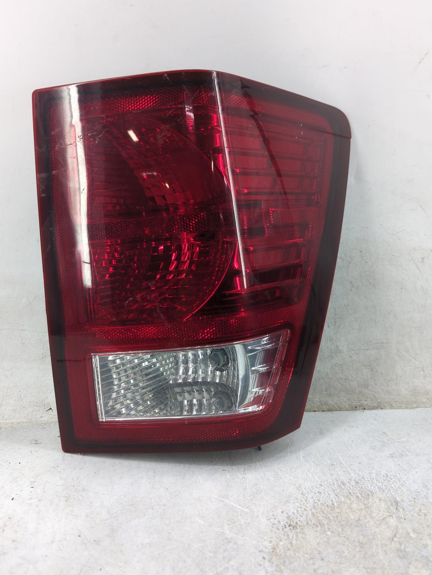 2005-2010 Jeep Grand Cherokee Center Console Armrest Cover Lid Fits Fits 2005 2006 2007 2008 2009 2010 OEM Used Auto Parts -