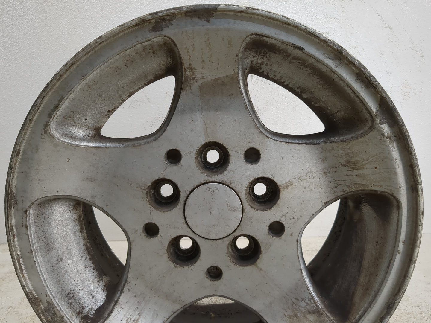 1996-1998 Jeep Grand Cherokee Oem Wheel Rim - Oemusedautoparts1.com