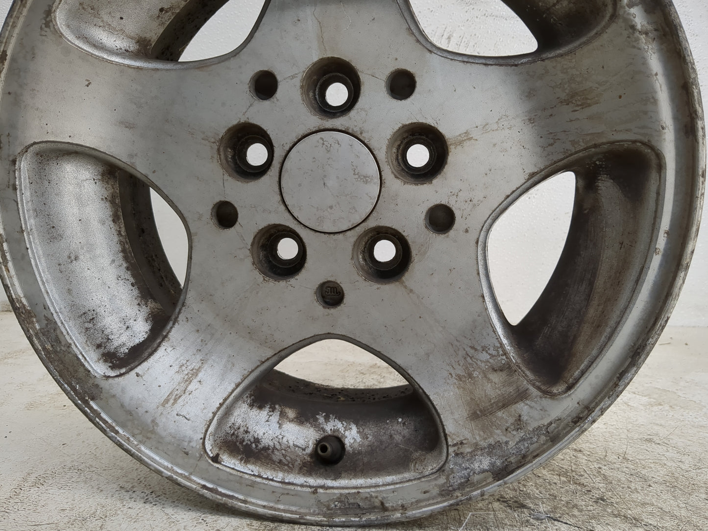 1996-1998 Jeep Grand Cherokee Oem Wheel Rim - Oemusedautoparts1.com