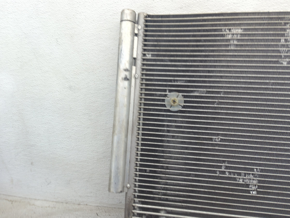 2011-2022 Jeep Grand Cherokee Engine Cooling Radiator Condensor Fits OEM Used Auto Parts - Oemusedautoparts1.com