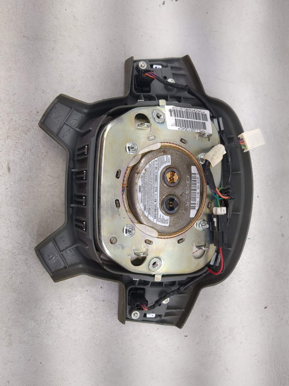 2005-2007 Jeep Grand Cherokee Air Bag Driver Left Steering Wheel Mounted 5025665 - Oemusedautoparts1.com