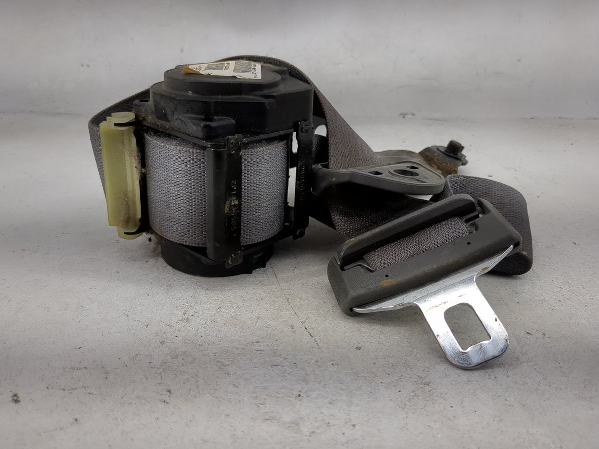 2005-2007 Jeep Grand Cherokee Passenger Front Seatbelt Retractor 5025701 - Oemusedautoparts1.com