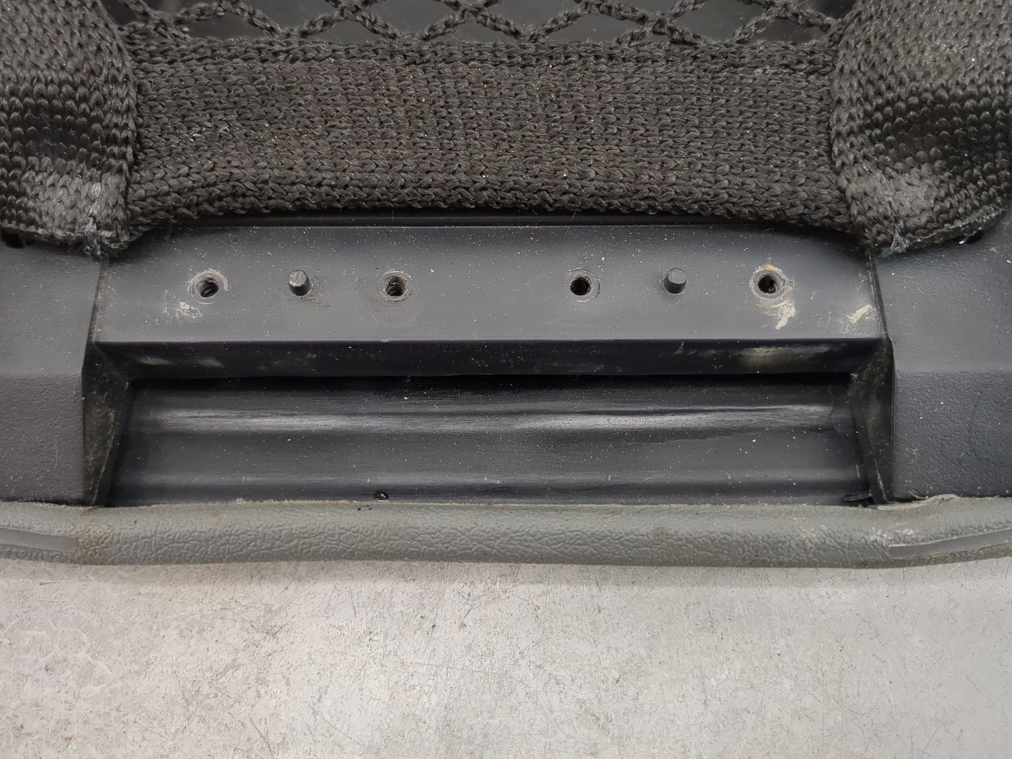 2005-2010 Jeep Grand Cherokee Center Console Armrest Cover Lid Fits Fits 2005 2006 2007 2008 2009 2010 OEM Used Auto Parts -