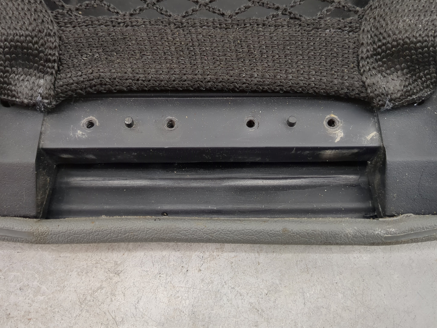 2005-2010 Jeep Grand Cherokee Center Console Armrest Cover Lid Fits Fits 2005 2006 2007 2008 2009 2010 OEM Used Auto Parts -