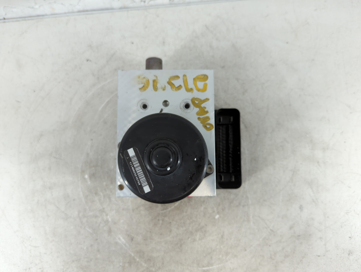 2005 Jeep Grand Cherokee ABS Pump Control Module Replacement Fits OEM Used Auto Parts - Oemusedautoparts1.com